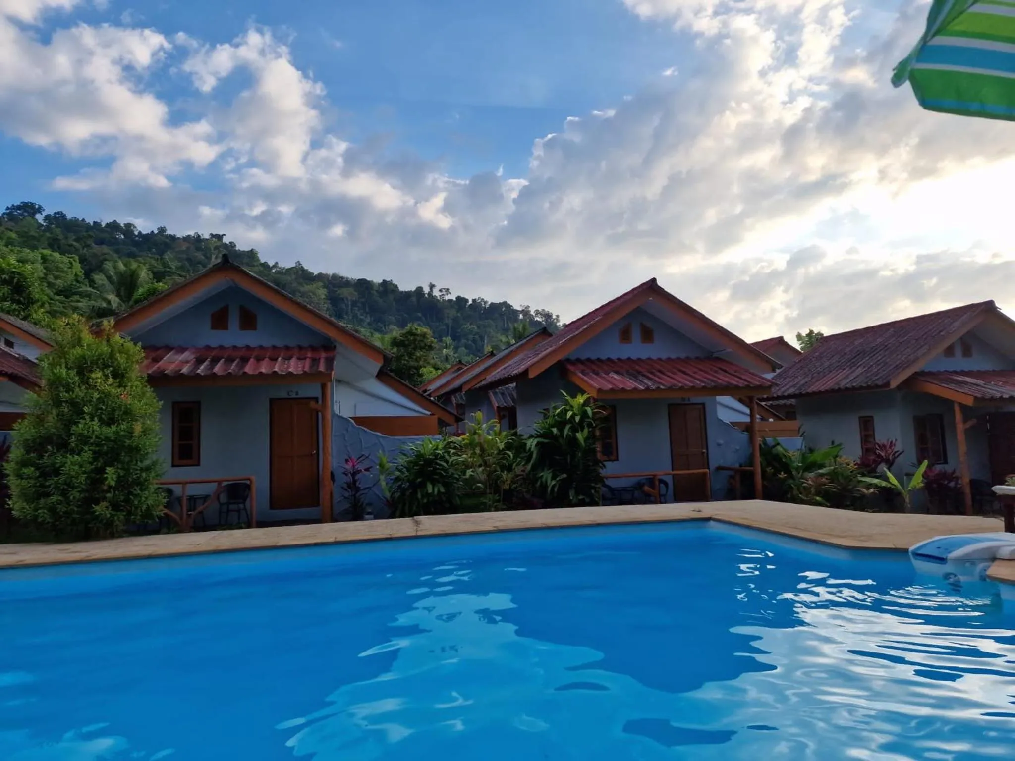 Pool view in Khaolak Banana Bungalow