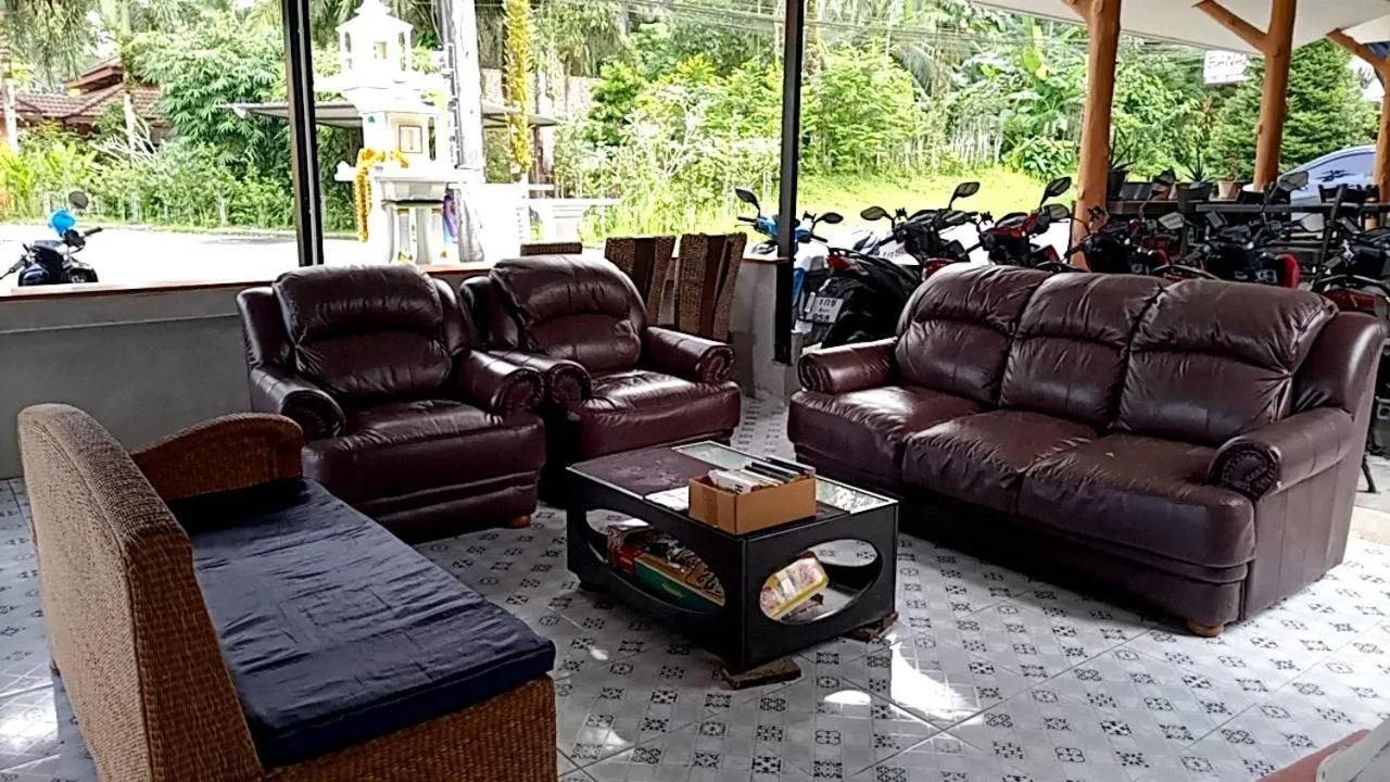 Khaolak Banana Bungalow