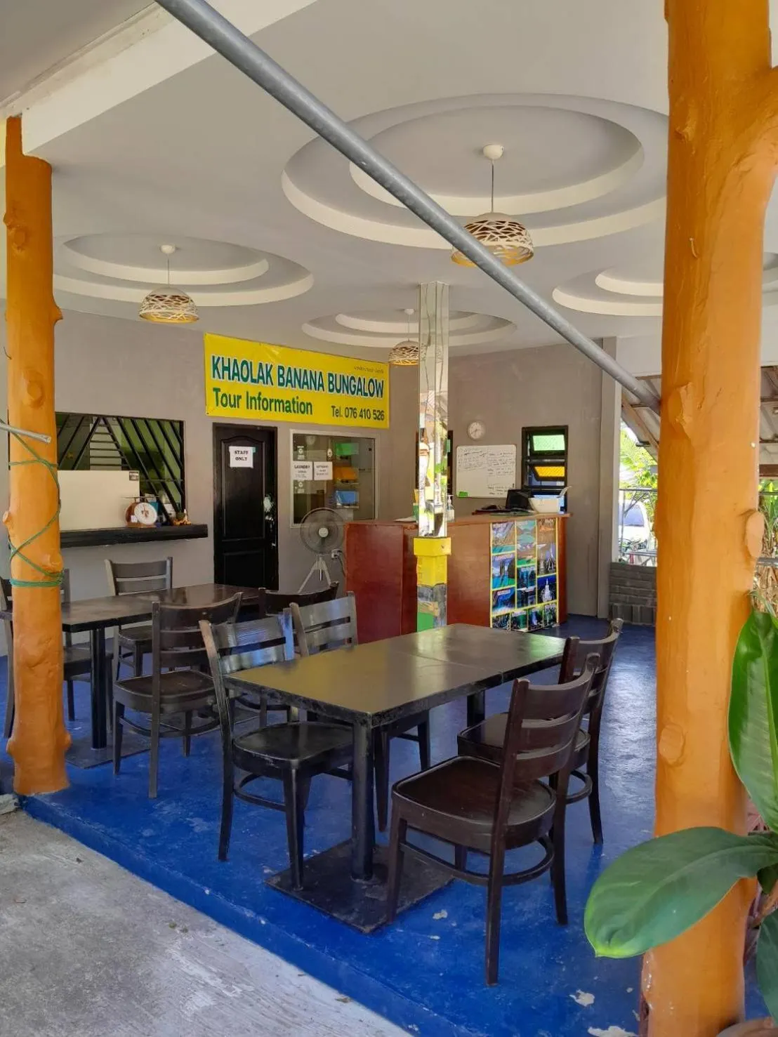 Dining area in Khaolak Banana Bungalow