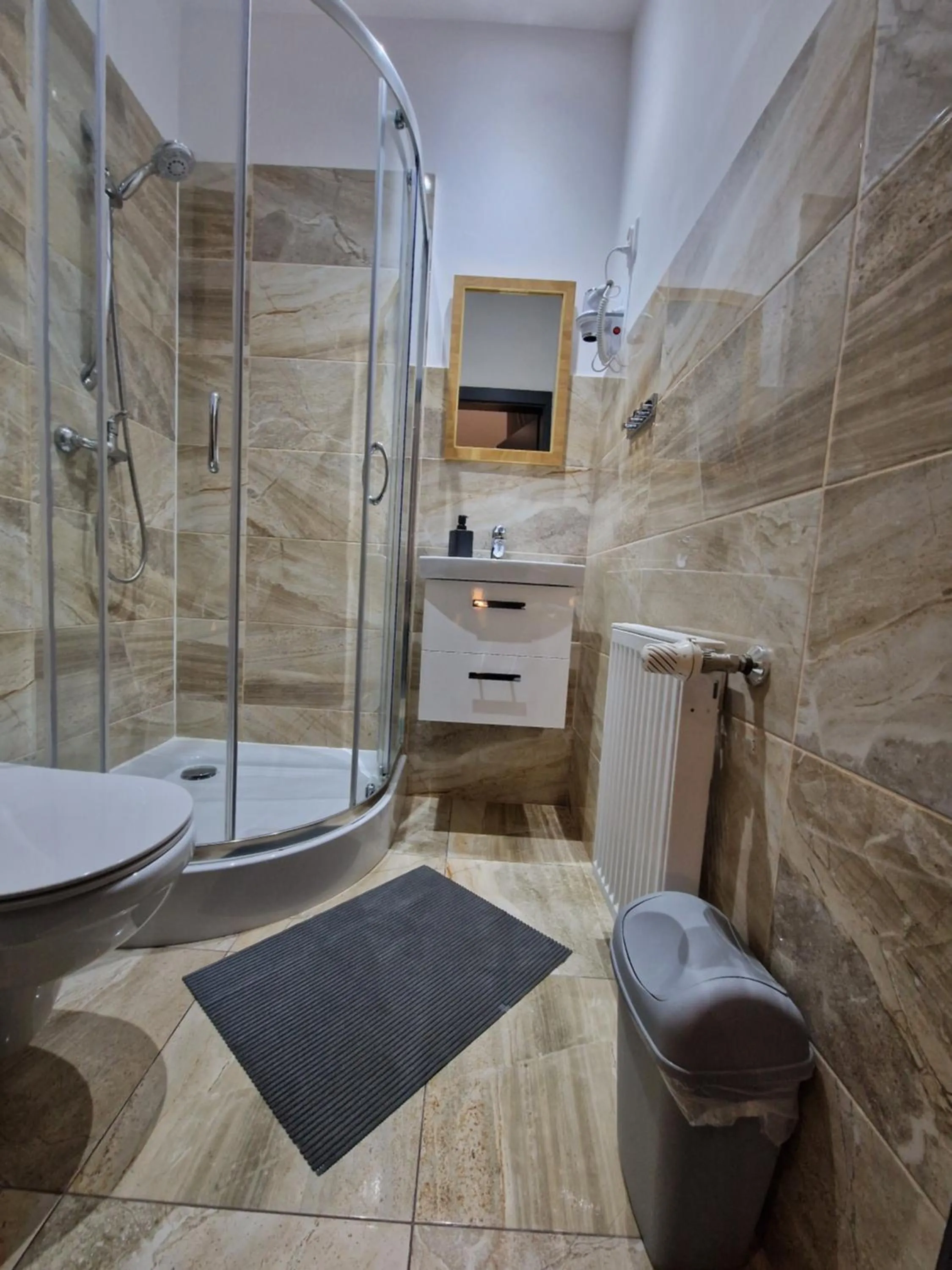 Shower in Pokój Superior 1 - Willa Lawenda