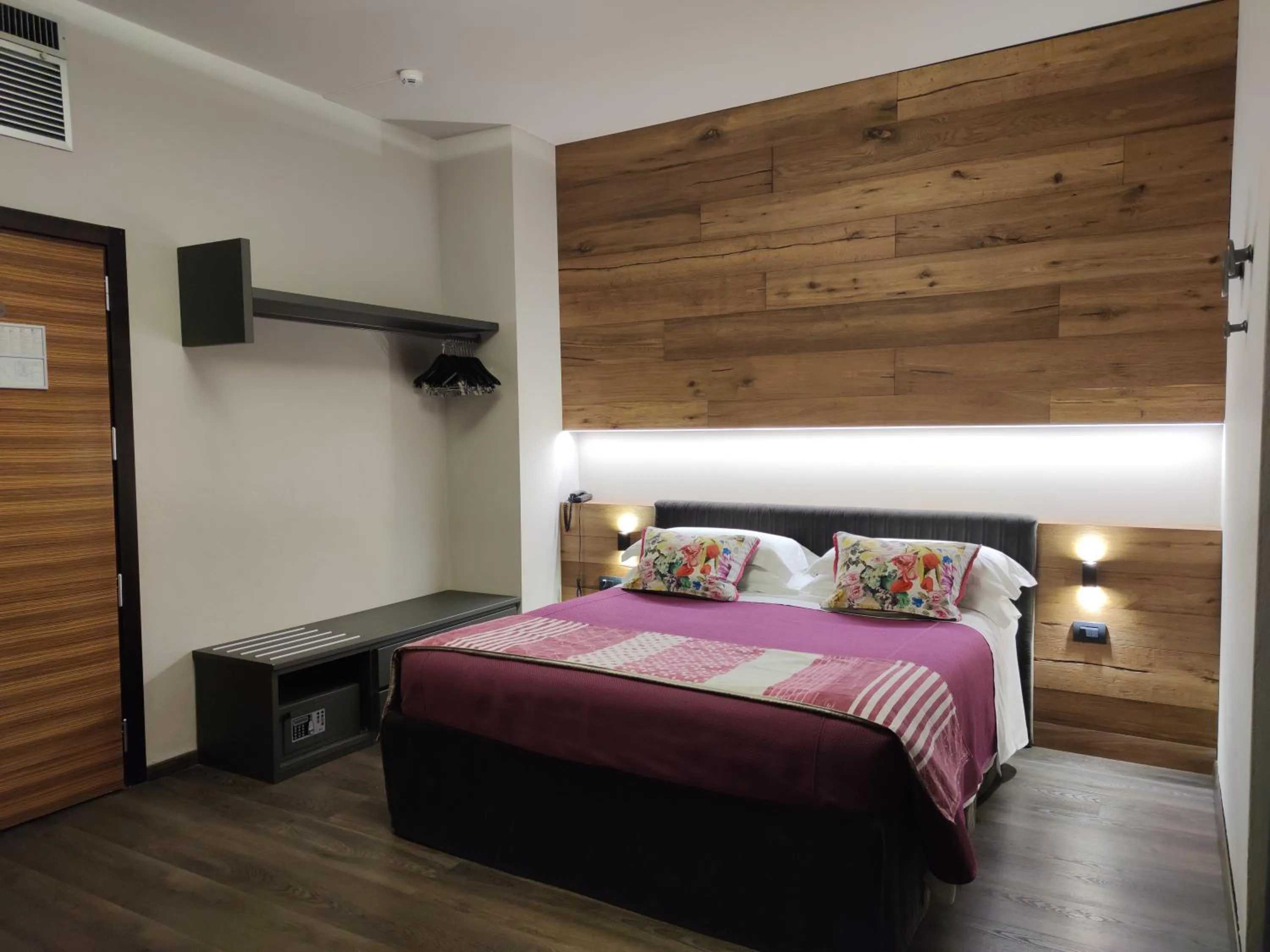 Photo of the whole room, Bed in Park Hotel Meublé