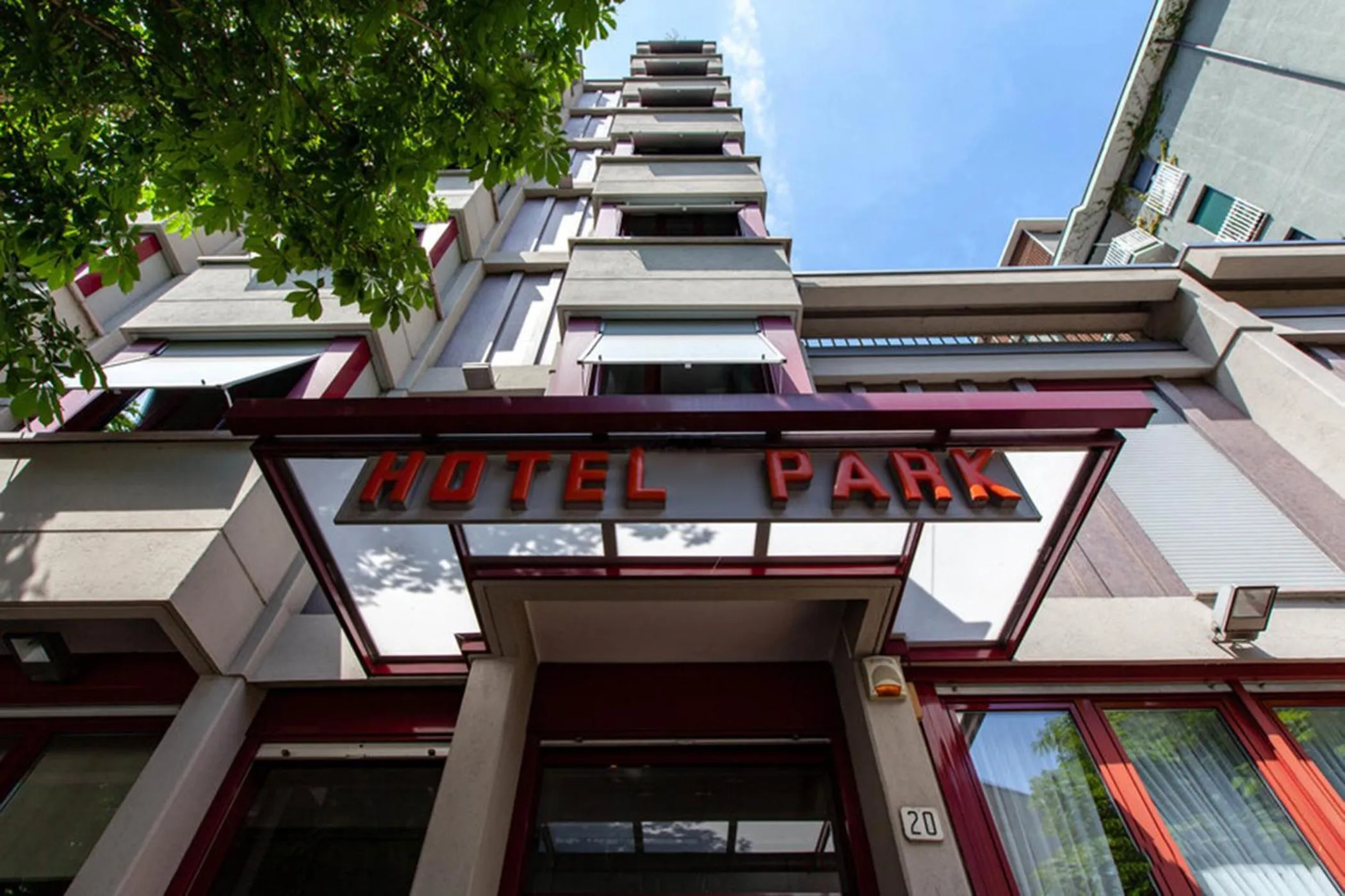 Property building in Park Hotel Meublé
