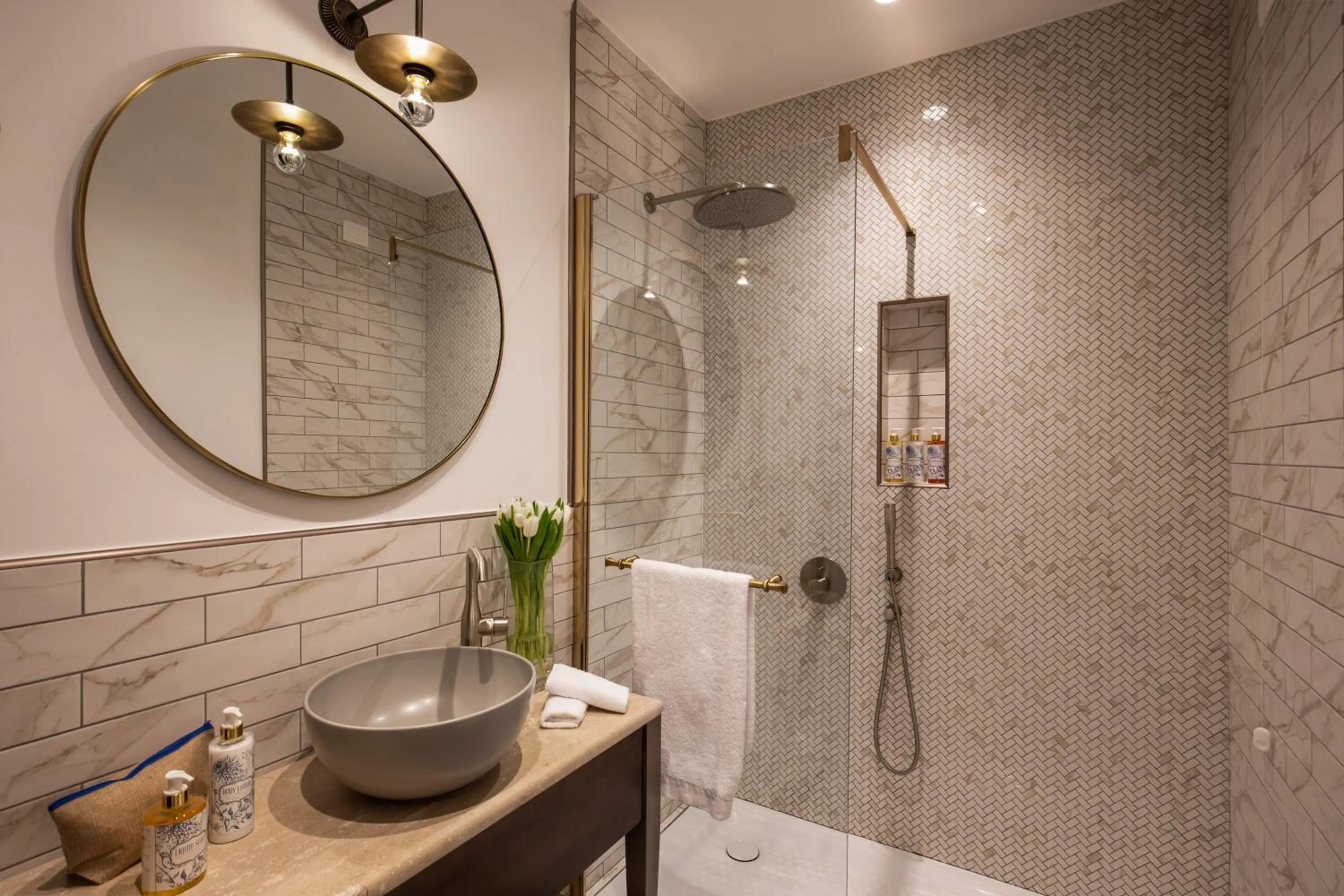 Bathroom in Hotel Mediterraneo Sorrento