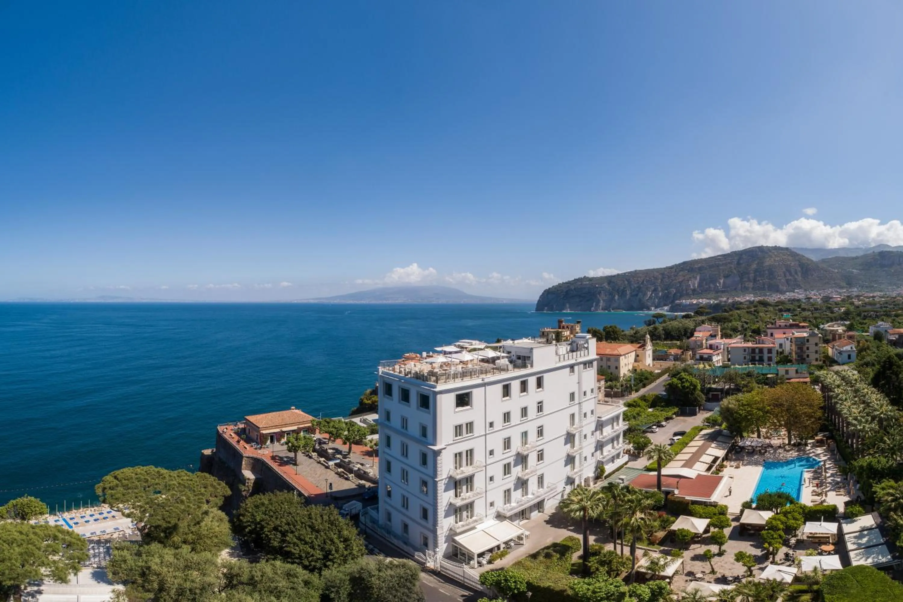 Property building in Hotel Mediterraneo Sorrento