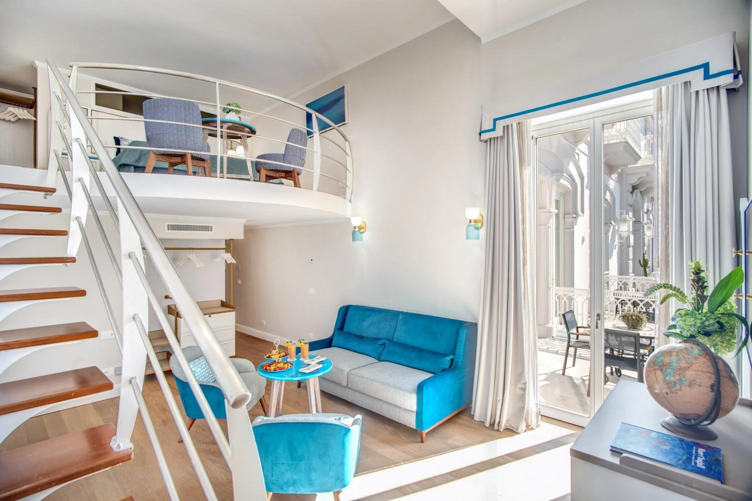 Bedroom in Hotel Mediterraneo Sorrento