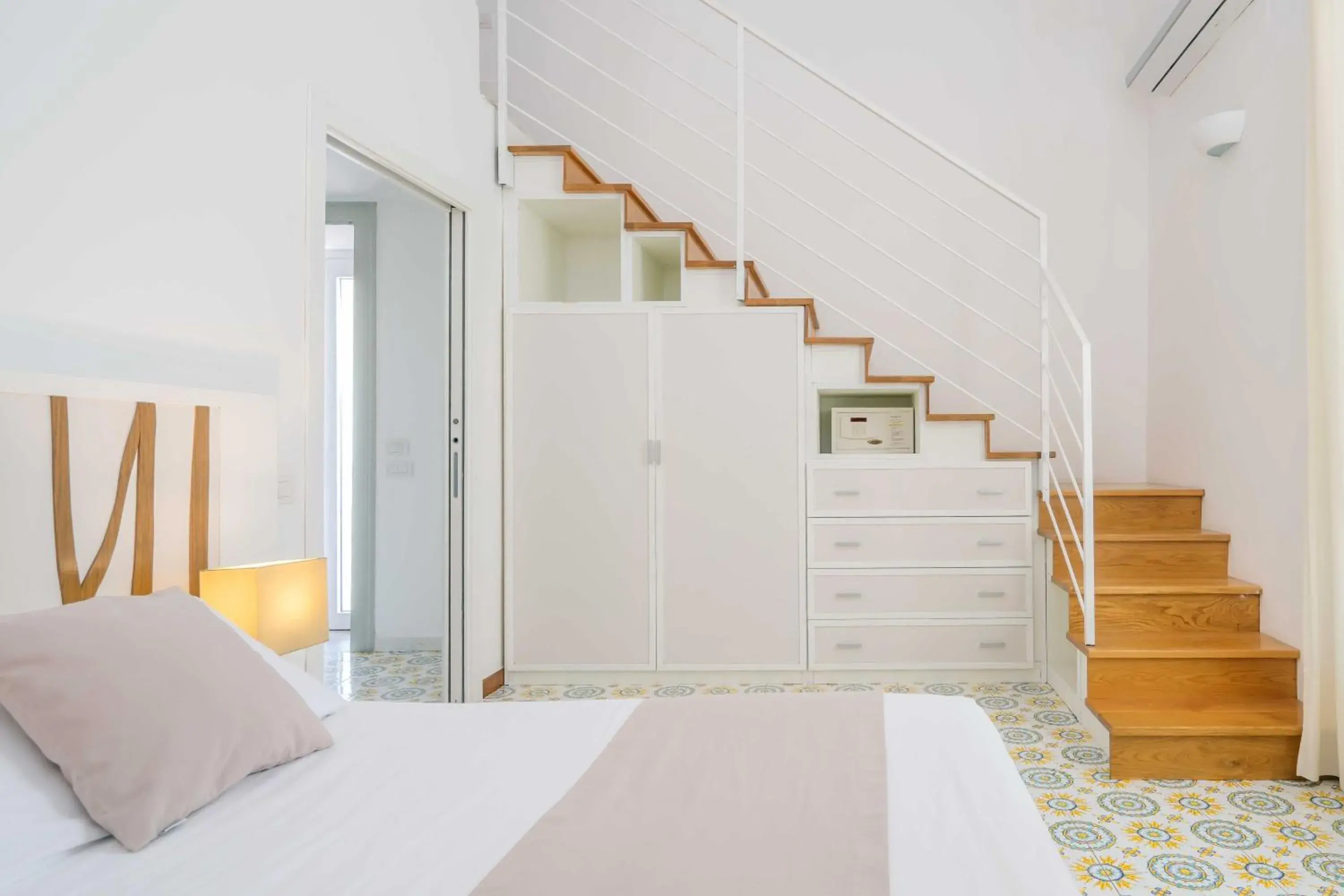 Family Room with Private Bathroom in Hotel Le Axidie Family Room with Private Bathroom in Hotel Le Axidie