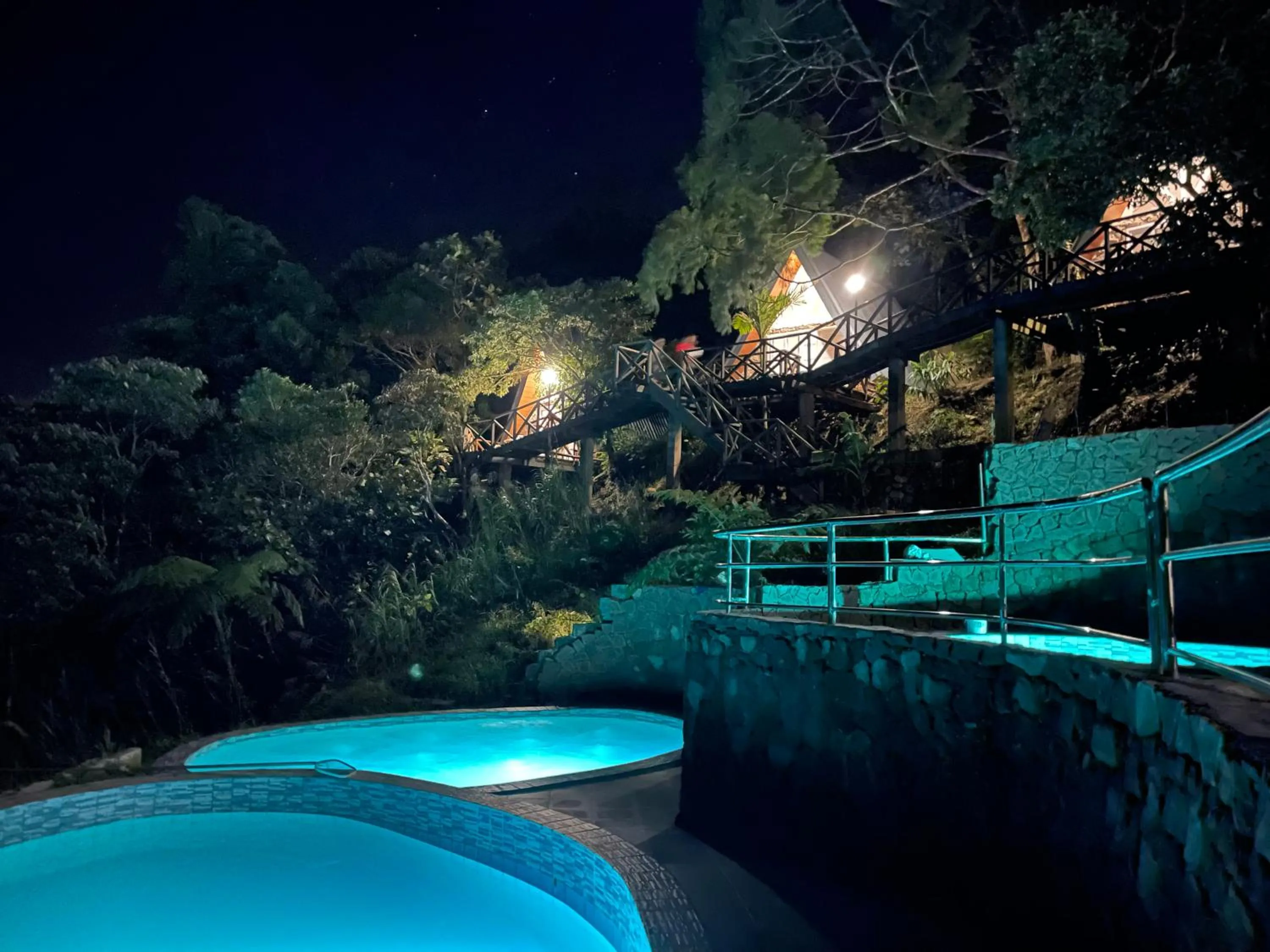 Swimming pool in La View Mountain Resort