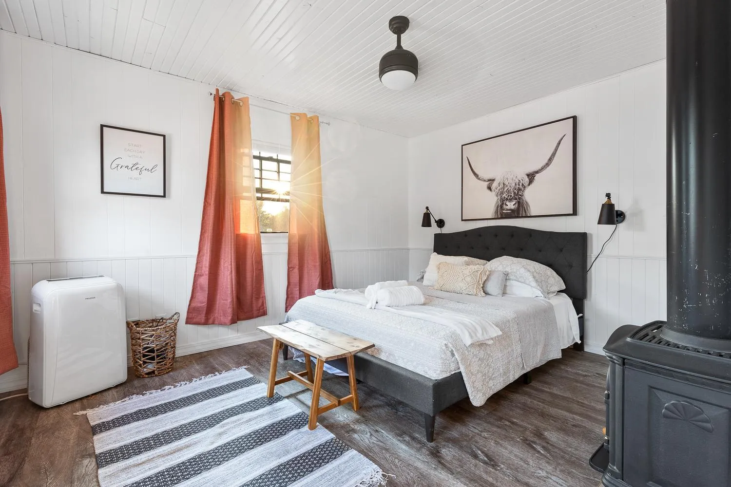 Bed in Spearfish Cottages