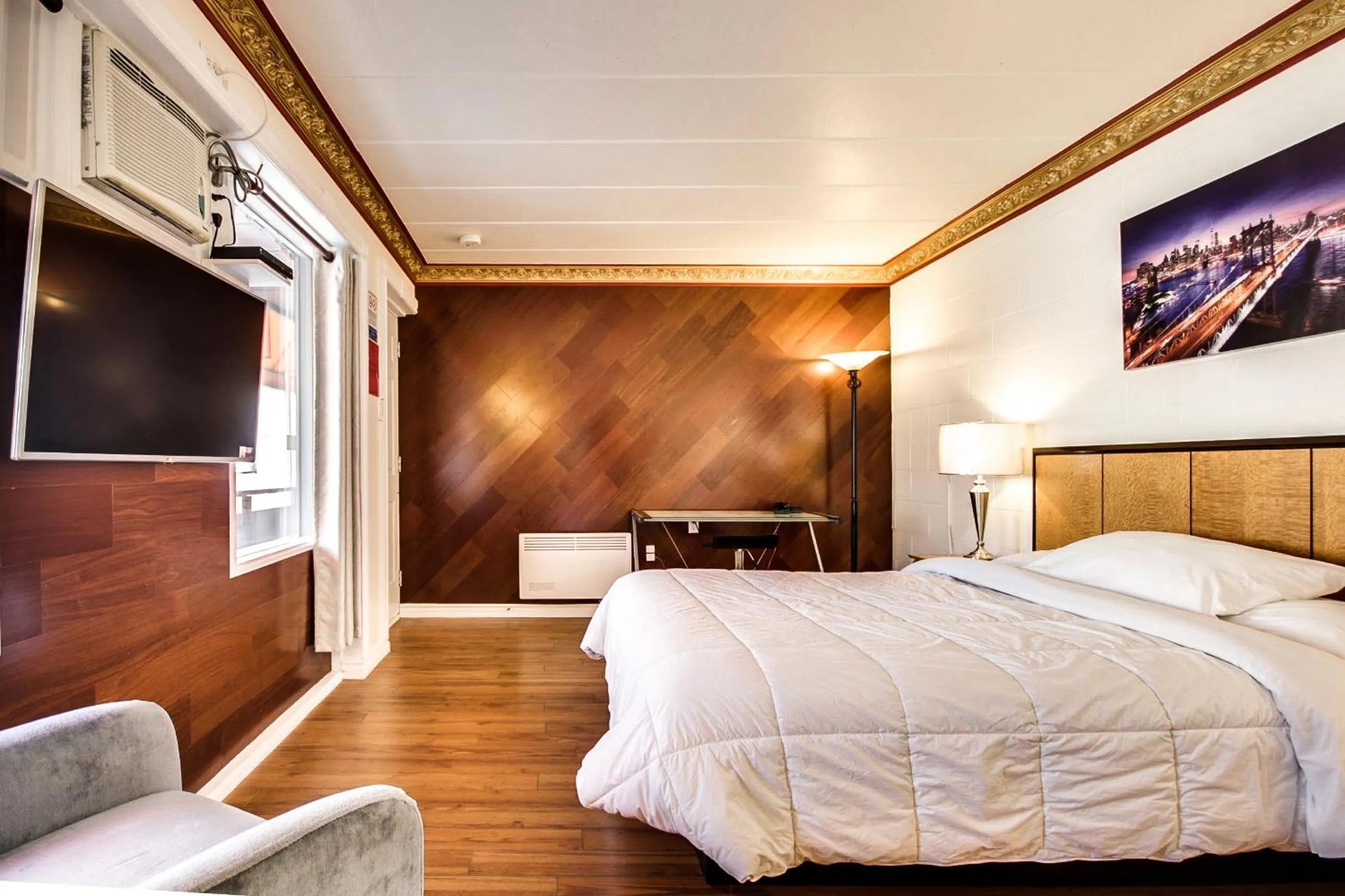 Bed in Motel Bellefeuille