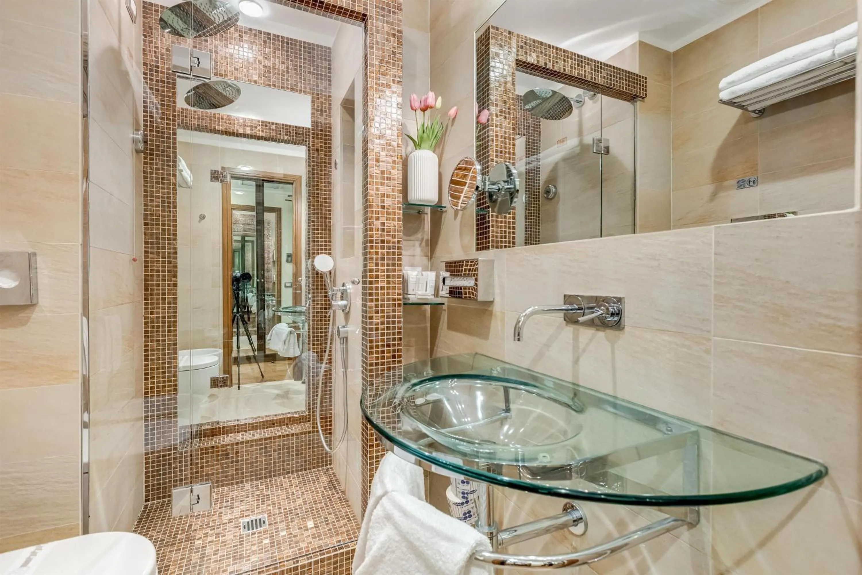 Bathroom in Best Western Hotel Piccadilly