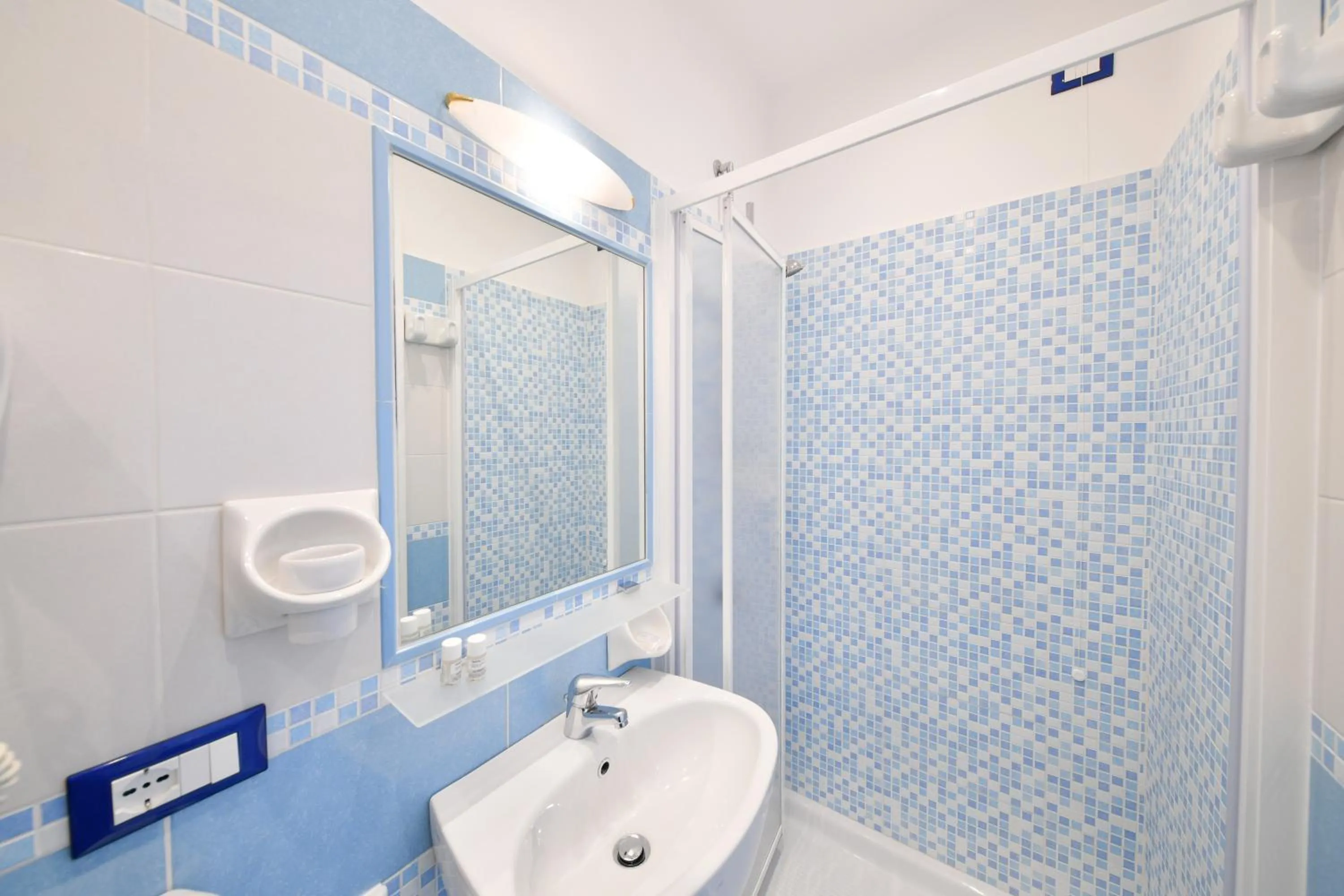 Bathroom in Hotel Noris