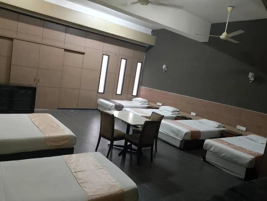 Bed in Golden Leaf Hotel Danga Bay