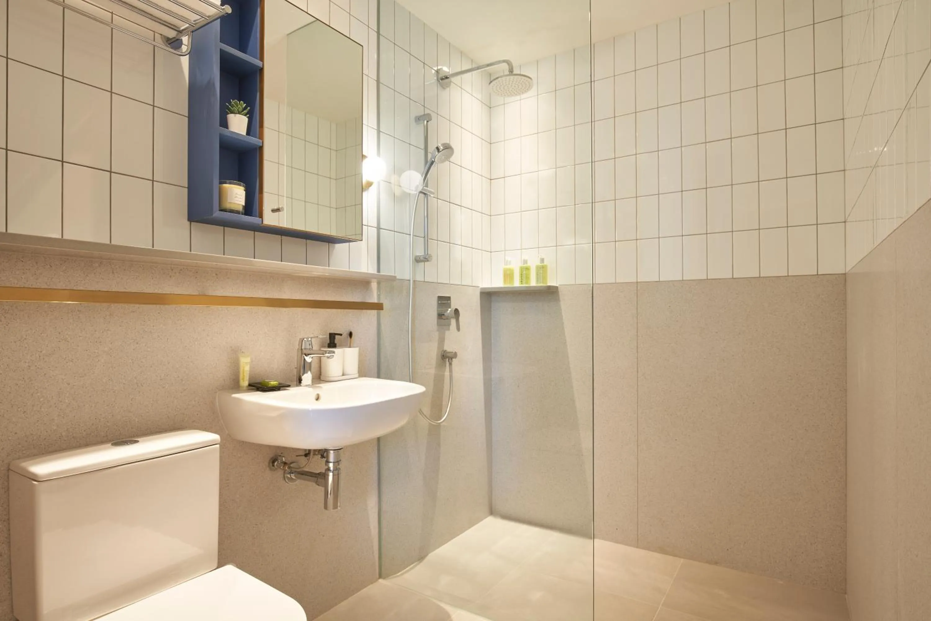 Bathroom in Citadines Raffles Place Singapore