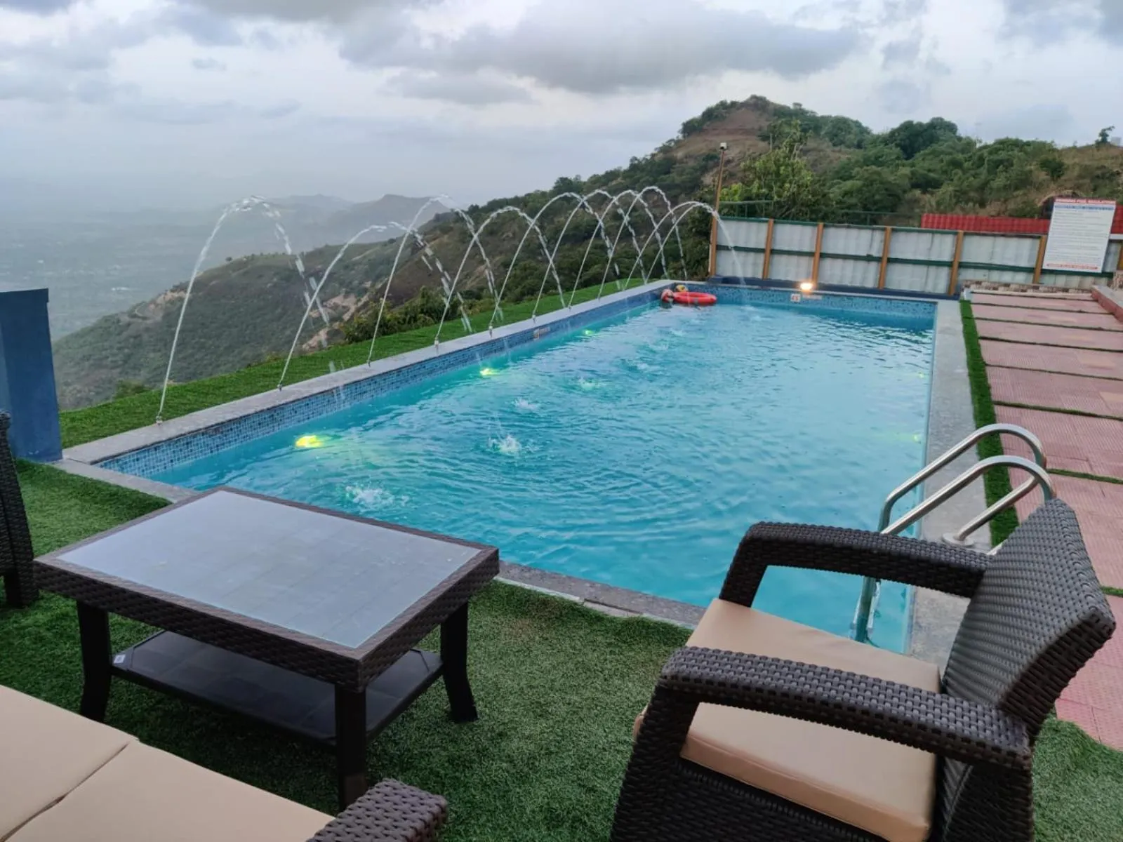 Hilltop Resort and Glamping Wai, Near Panchgani