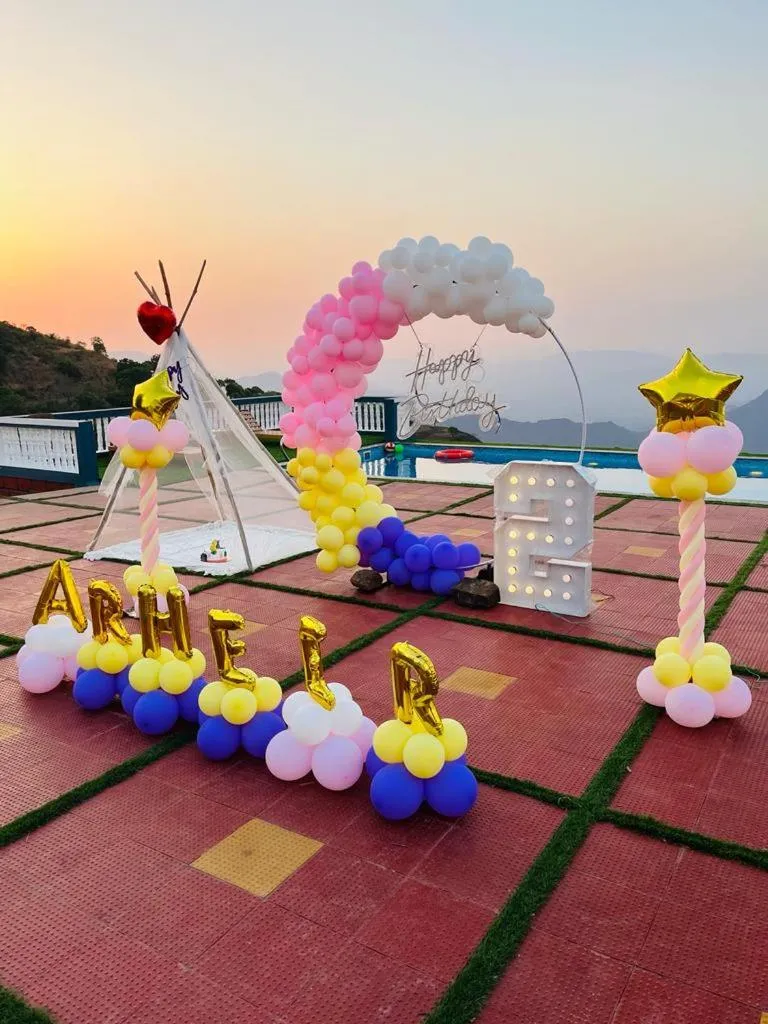 Evening entertainment in Hilltop Resort and Glamping Wai, Near Panchgani