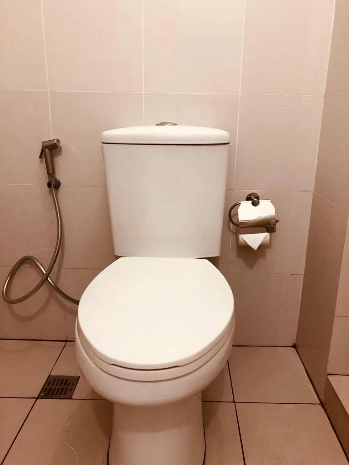 Bathroom in SMDC Wind Residences Tagaytay by Cris