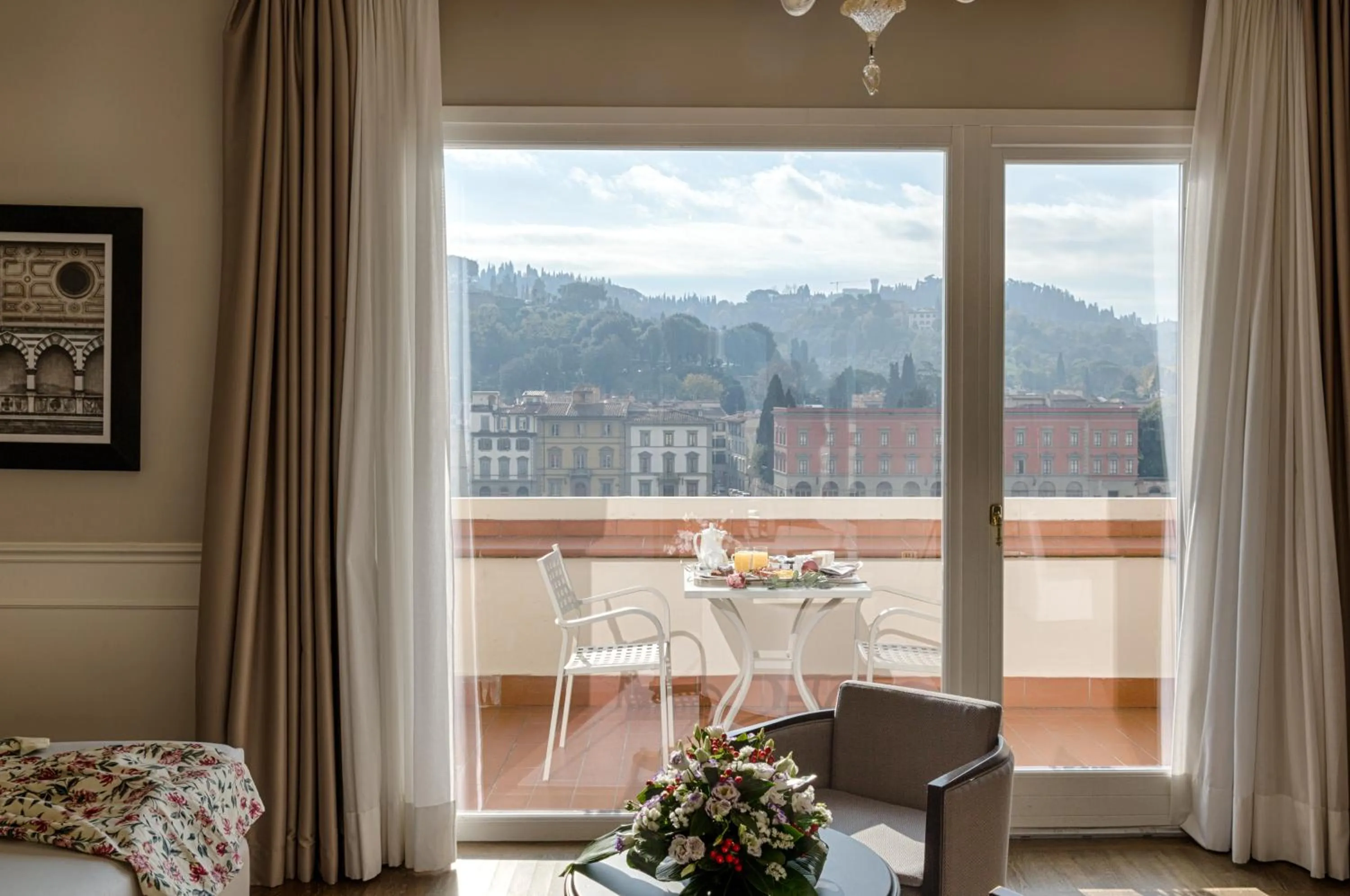 City view in Plaza Hotel Lucchesi