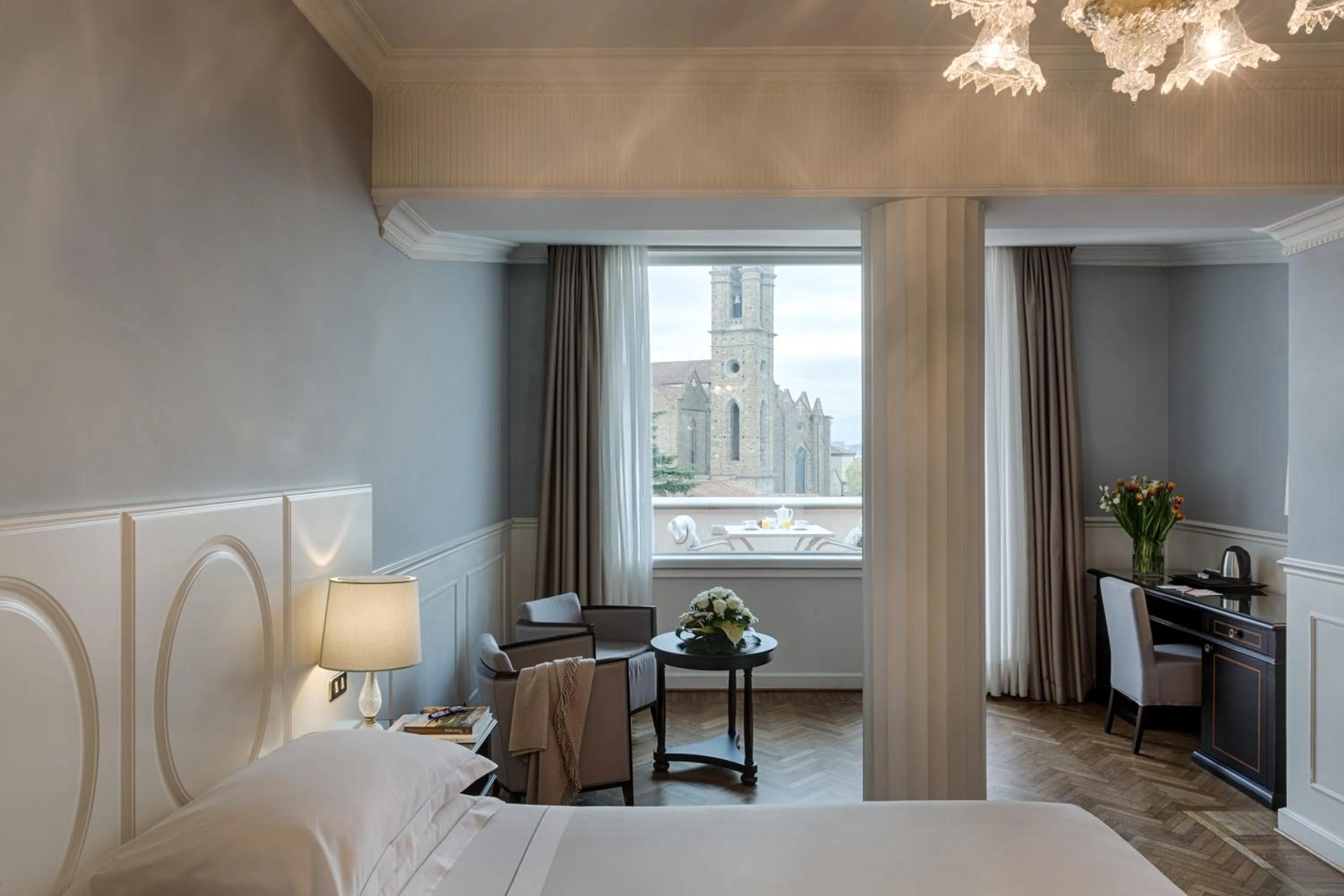 Balcony/Terrace, Bed in Plaza Hotel Lucchesi