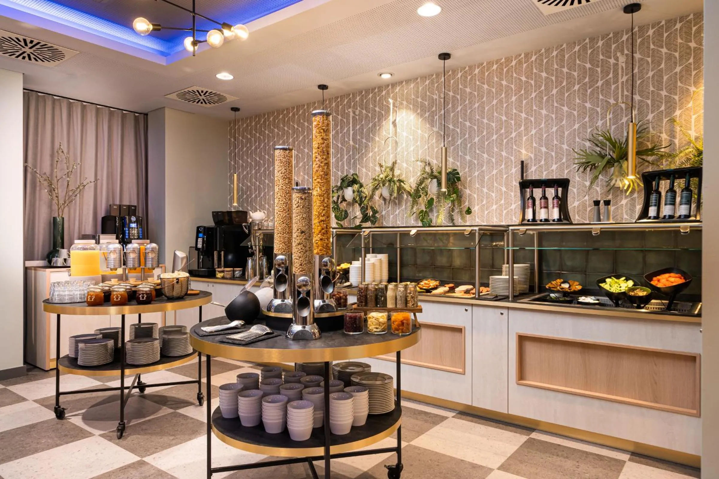 Buffet breakfast in Leonardo Hotel Hamburg Altona