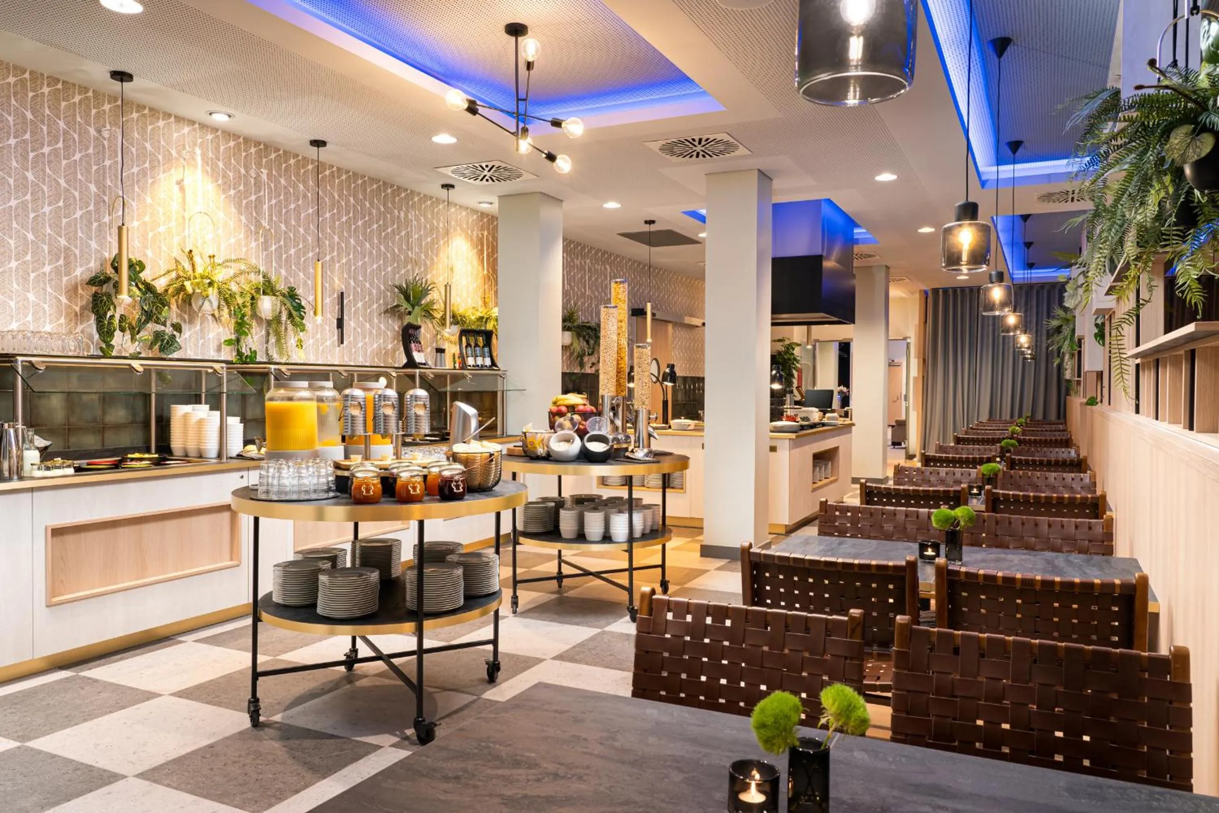 Breakfast in Leonardo Hotel Hamburg Altona