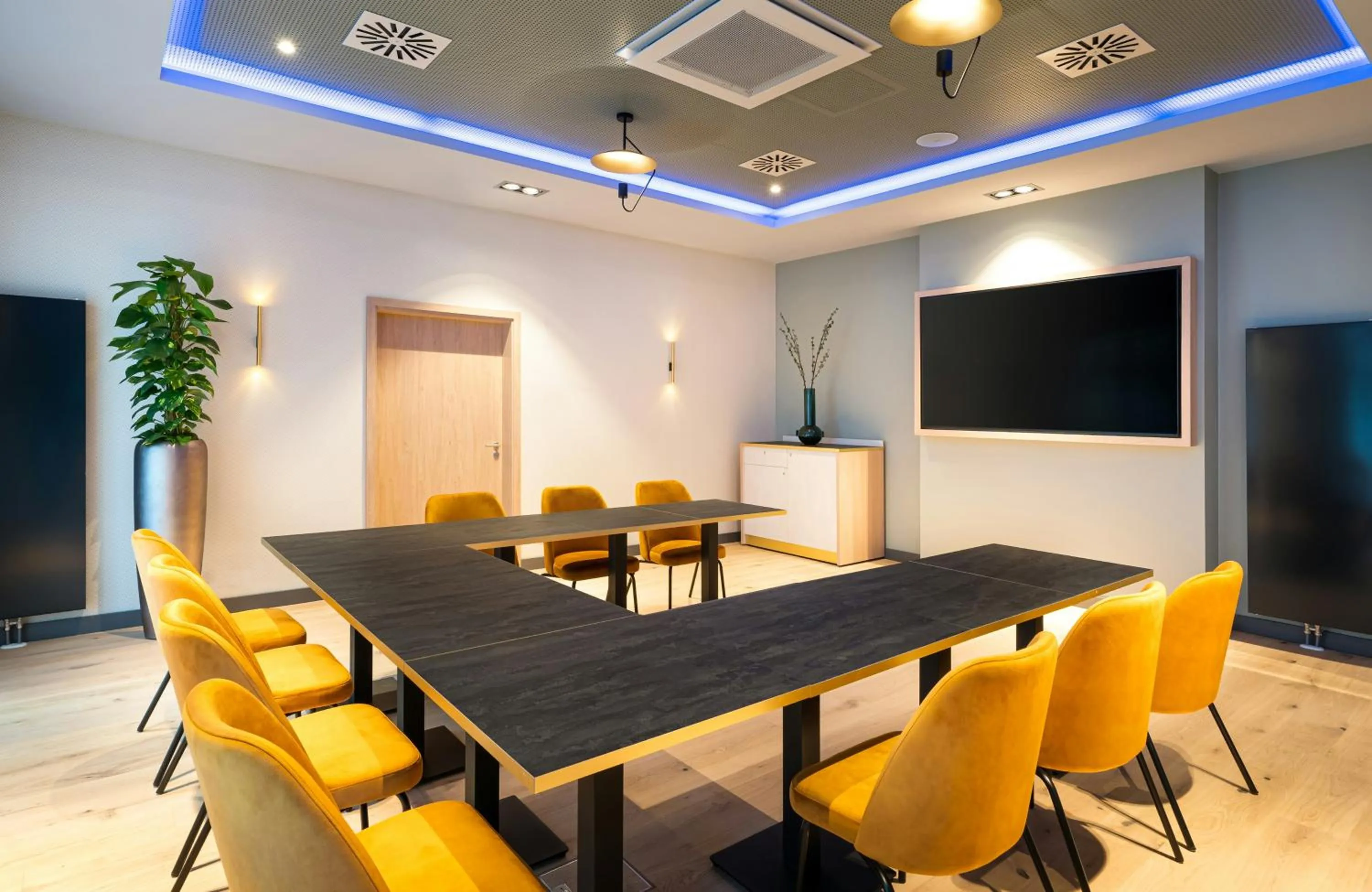 Meeting/conference room in Leonardo Hotel Hamburg Altona