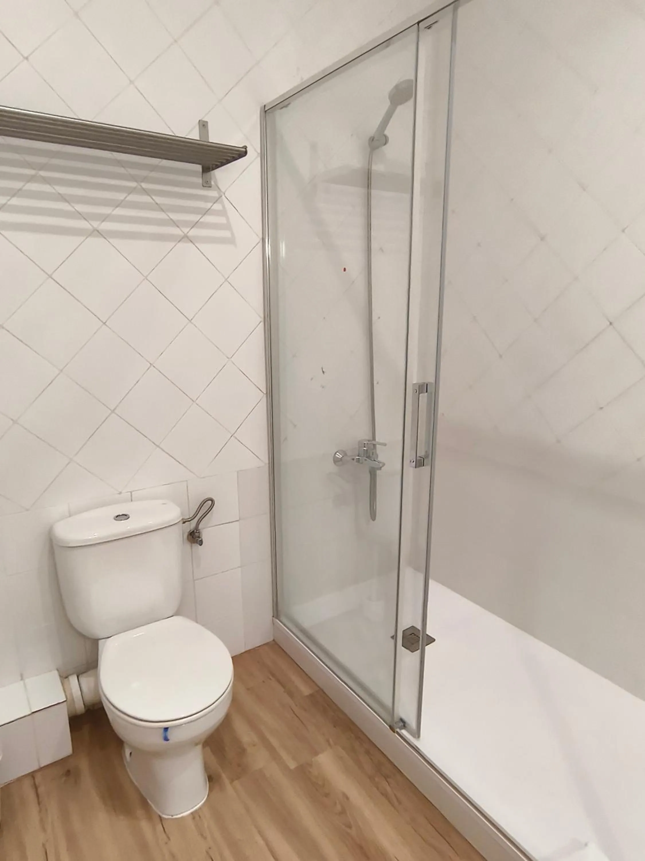 Bathroom in Casa Consell Bailen, Guest House