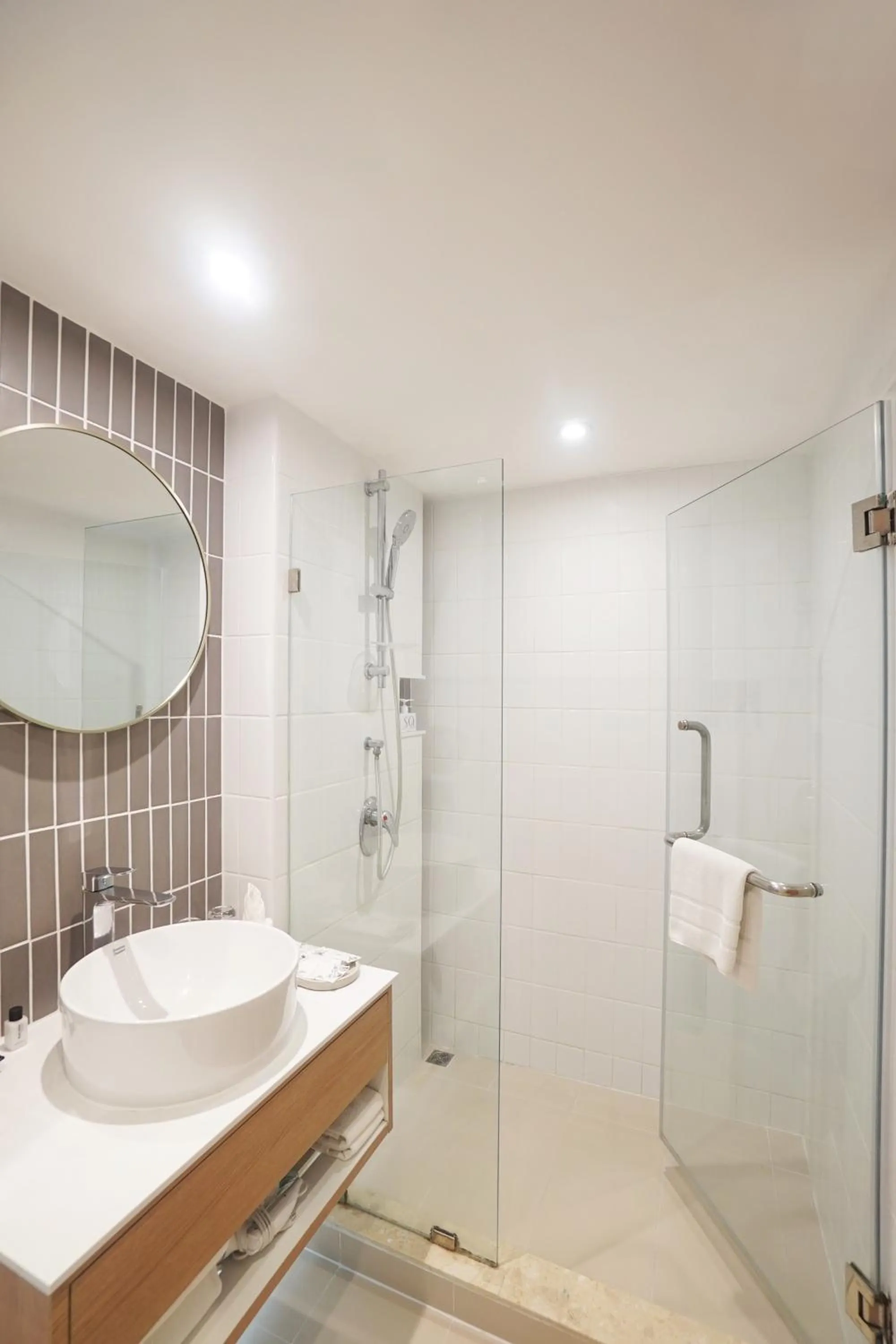 Shower in SQ Boutique Hotel