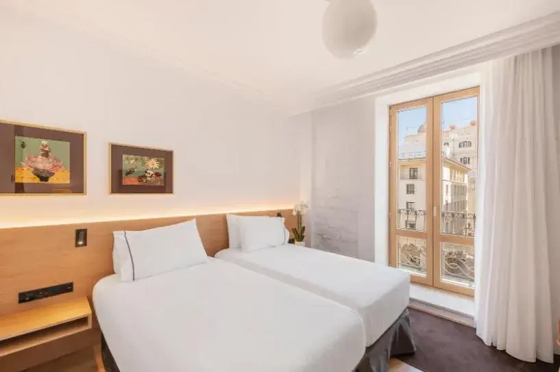 Deluxe Room with Views in Eurostars Pórtico Alicante Deluxe Room with Views in Eurostars Pórtico Alicante