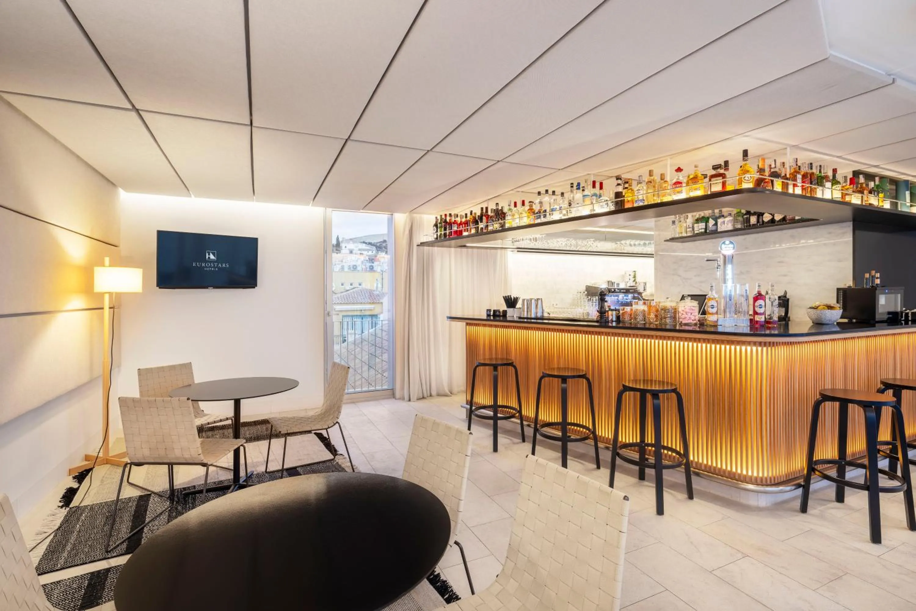 Restaurant/places to eat in Eurostars Pórtico Alicante