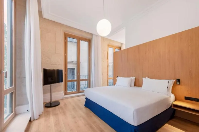 Bed in Eurostars Pórtico Alicante