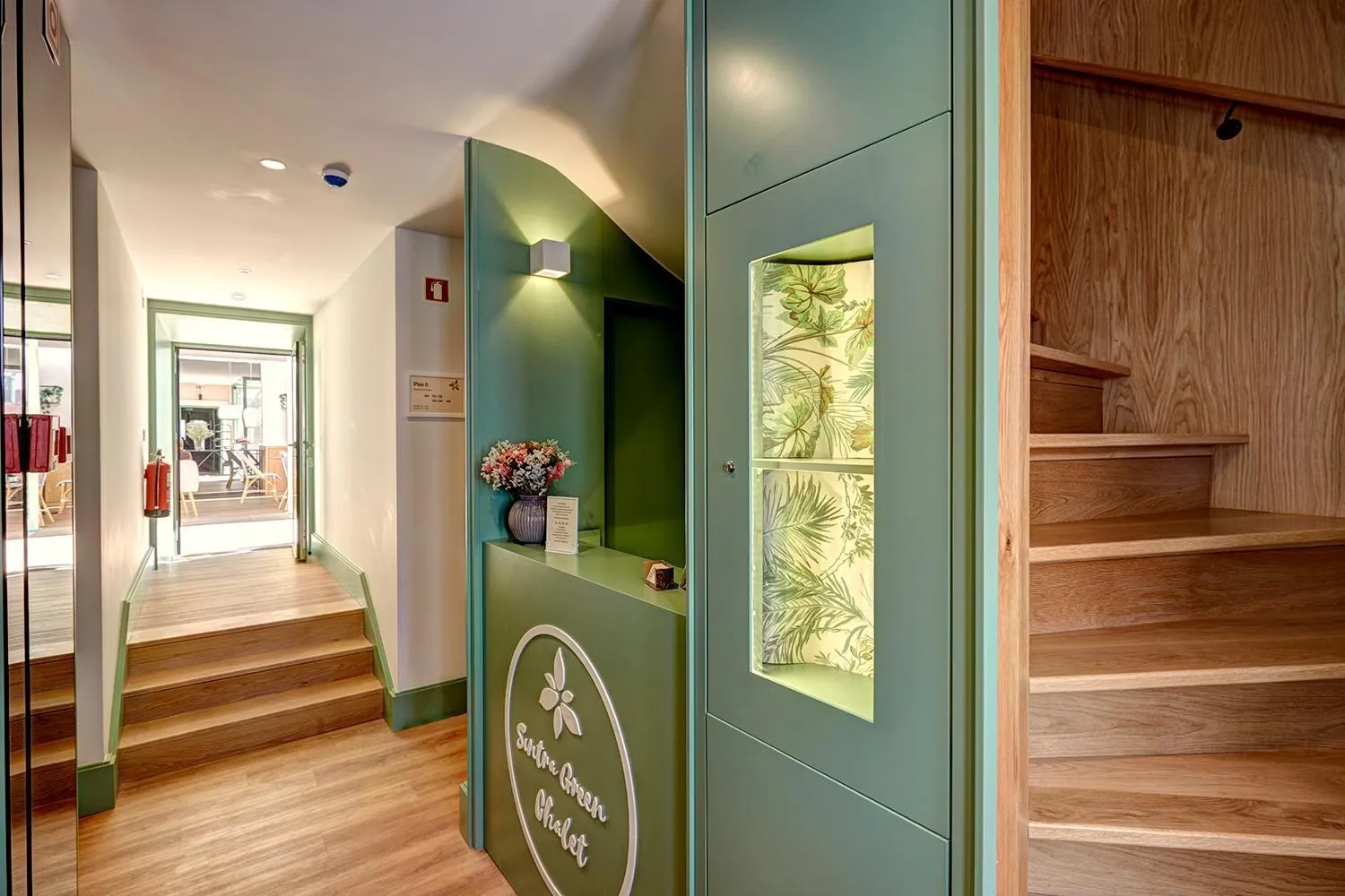 Lobby or reception in Sintra Green Chalet Bed & Breakfast