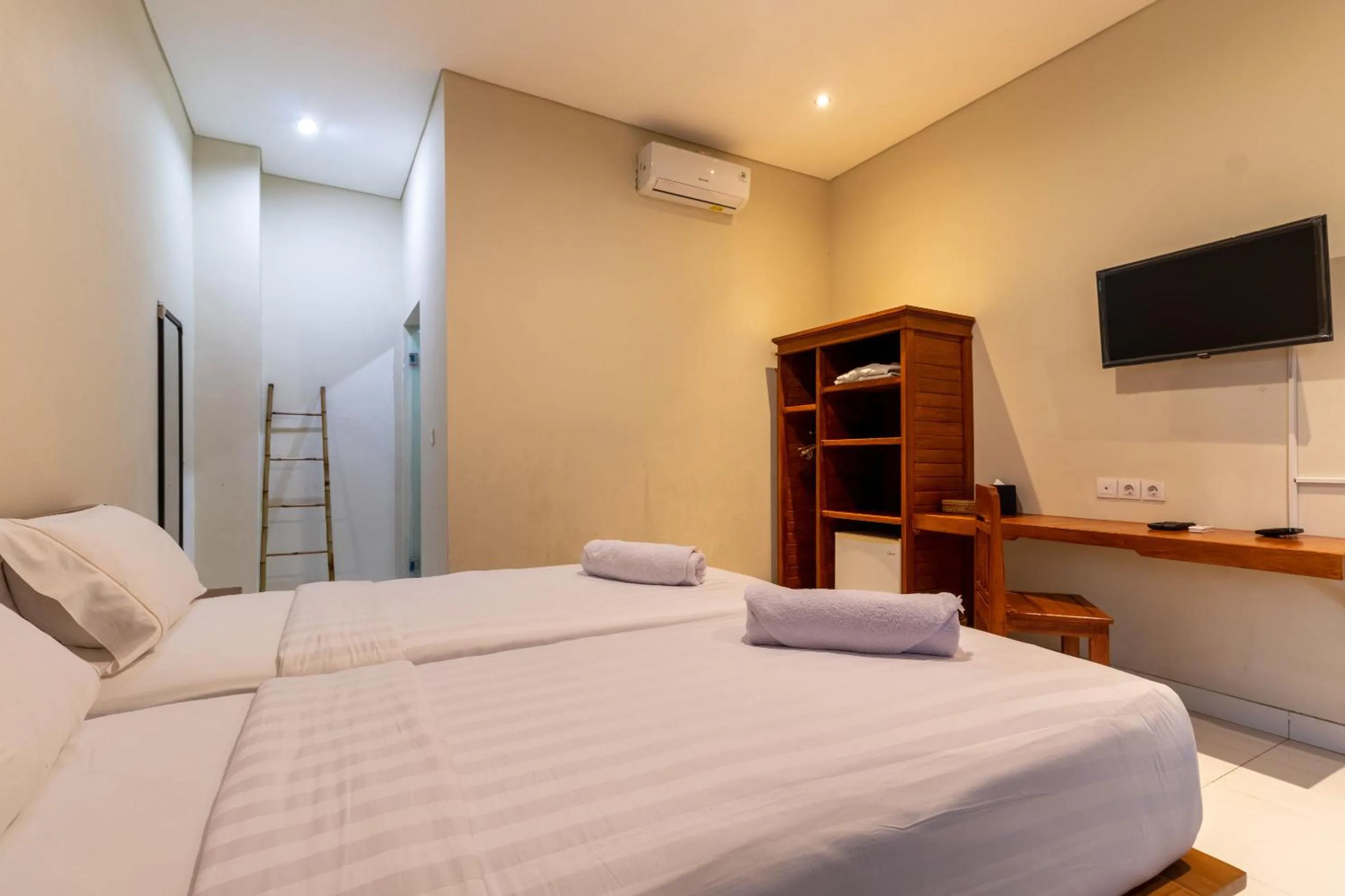 Bed in Josh Guest House