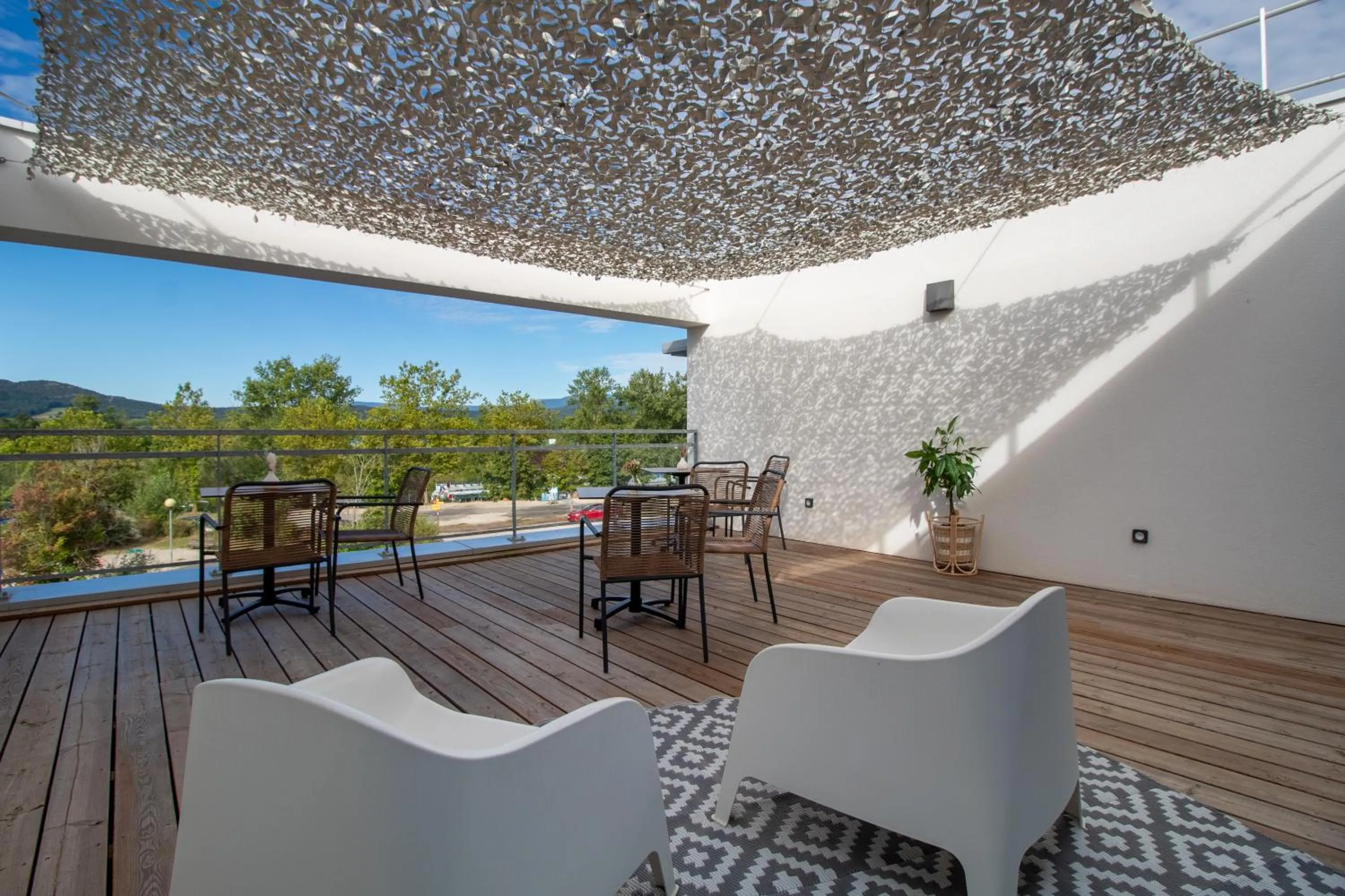 Patio in SHANA Hôtel & Résidence