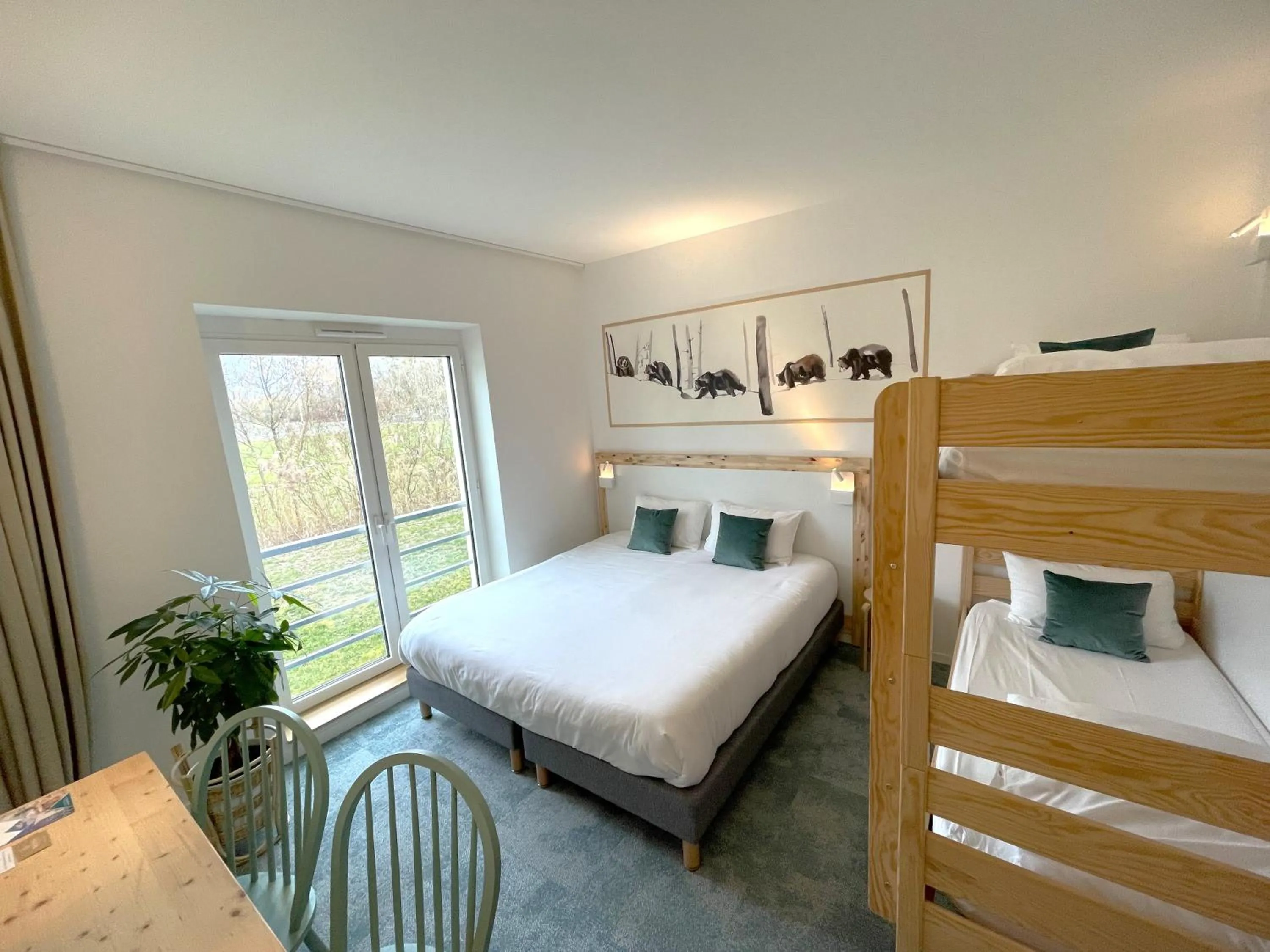 Bed in SHANA Hôtel & Résidence