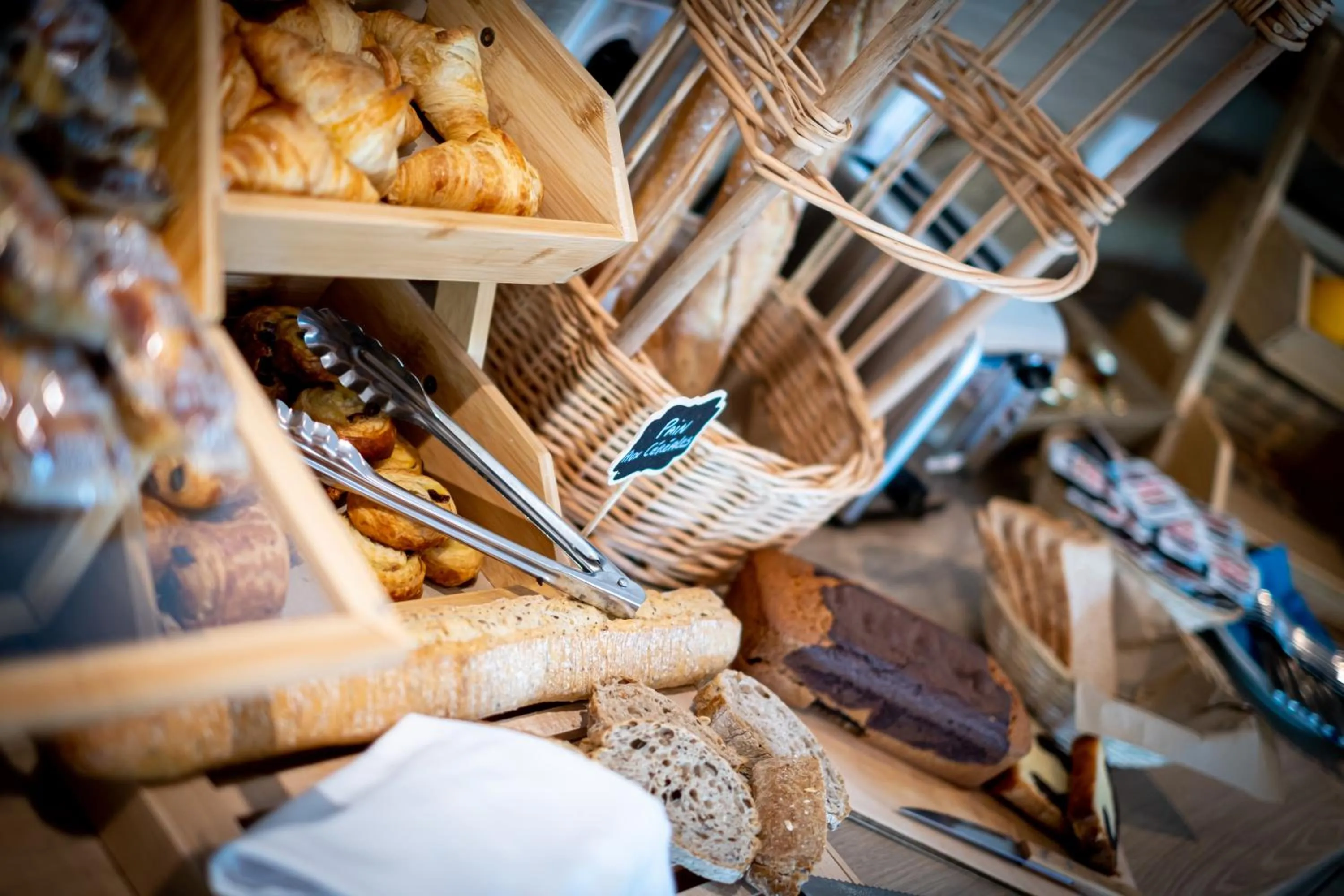 Food and drinks in SHANA Hôtel & Résidence