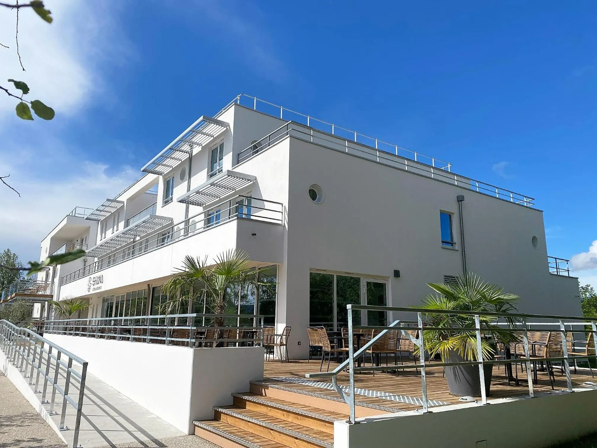 Property building in SHANA Hôtel & Résidence