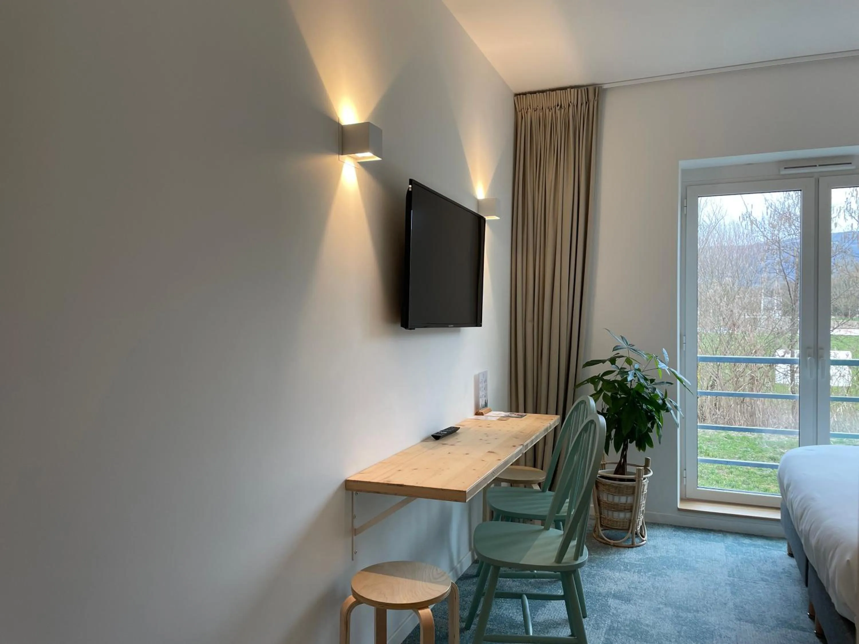 Bed in SHANA Hôtel & Résidence