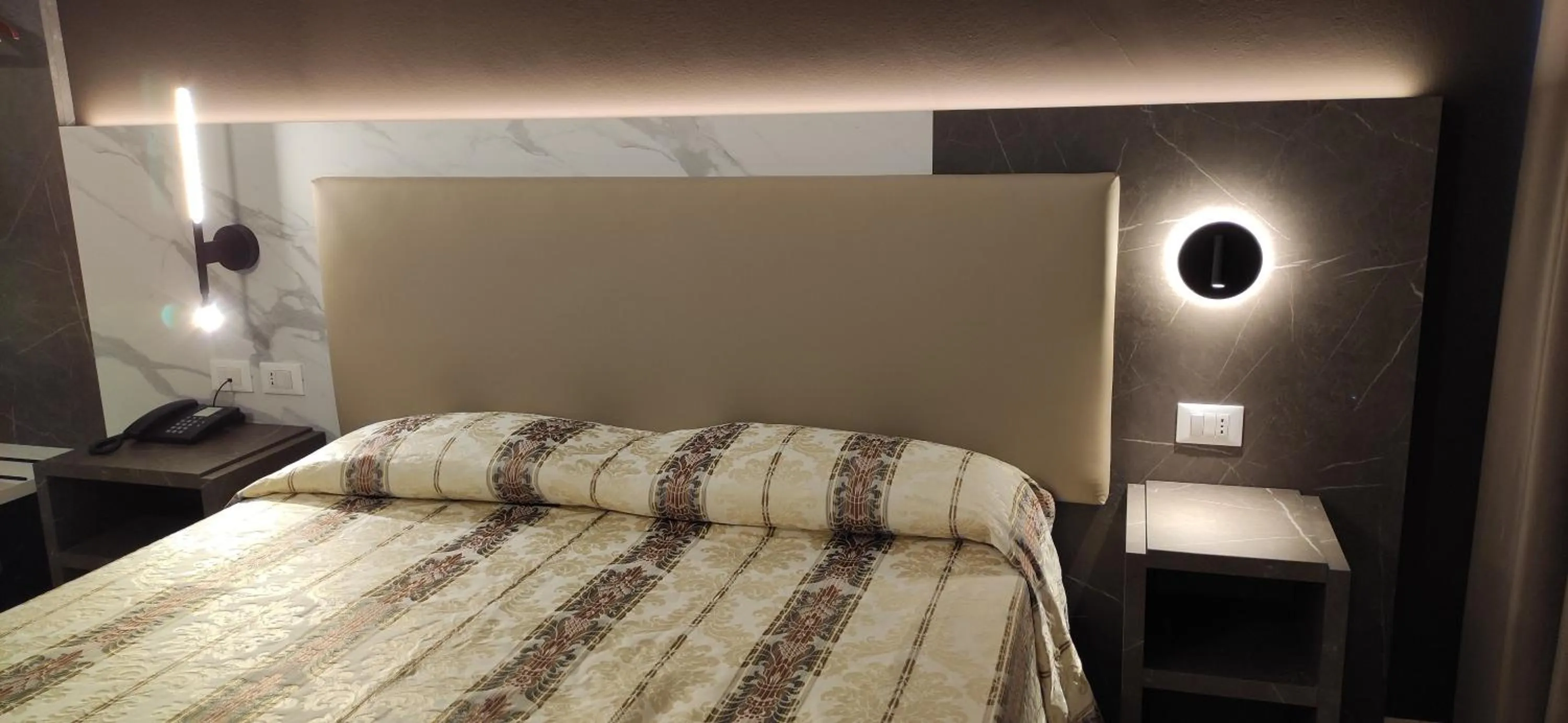 Bed in Hotel Mistral