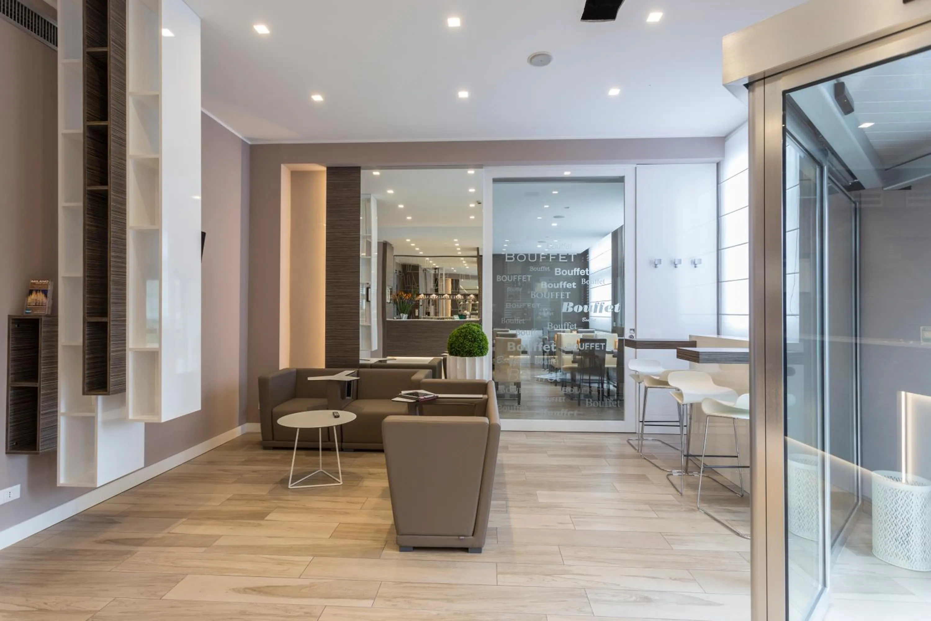 Lobby or reception in Hotel Mistral