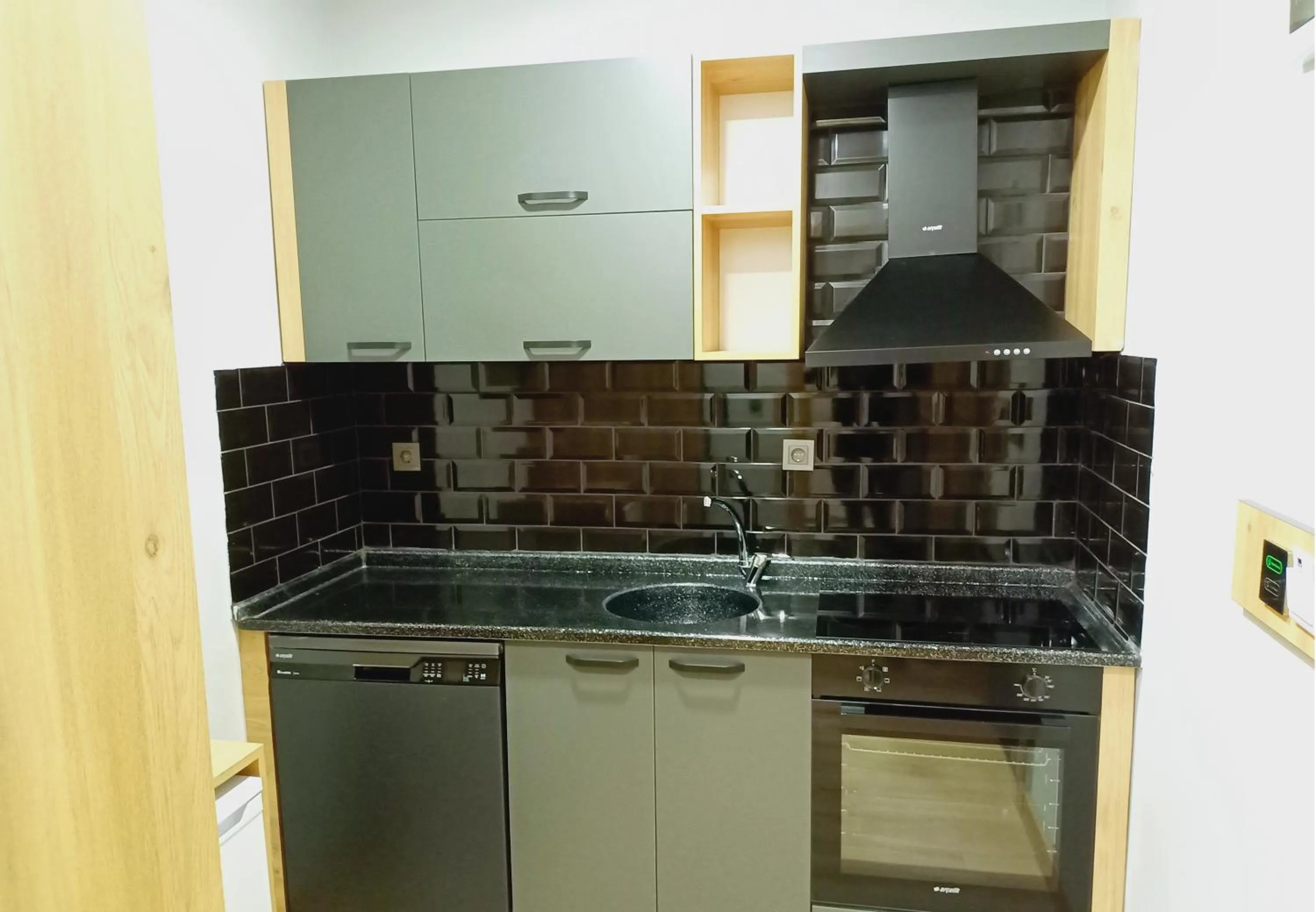 Kitchen or kitchenette in Dinamik Otel Sarıkamış