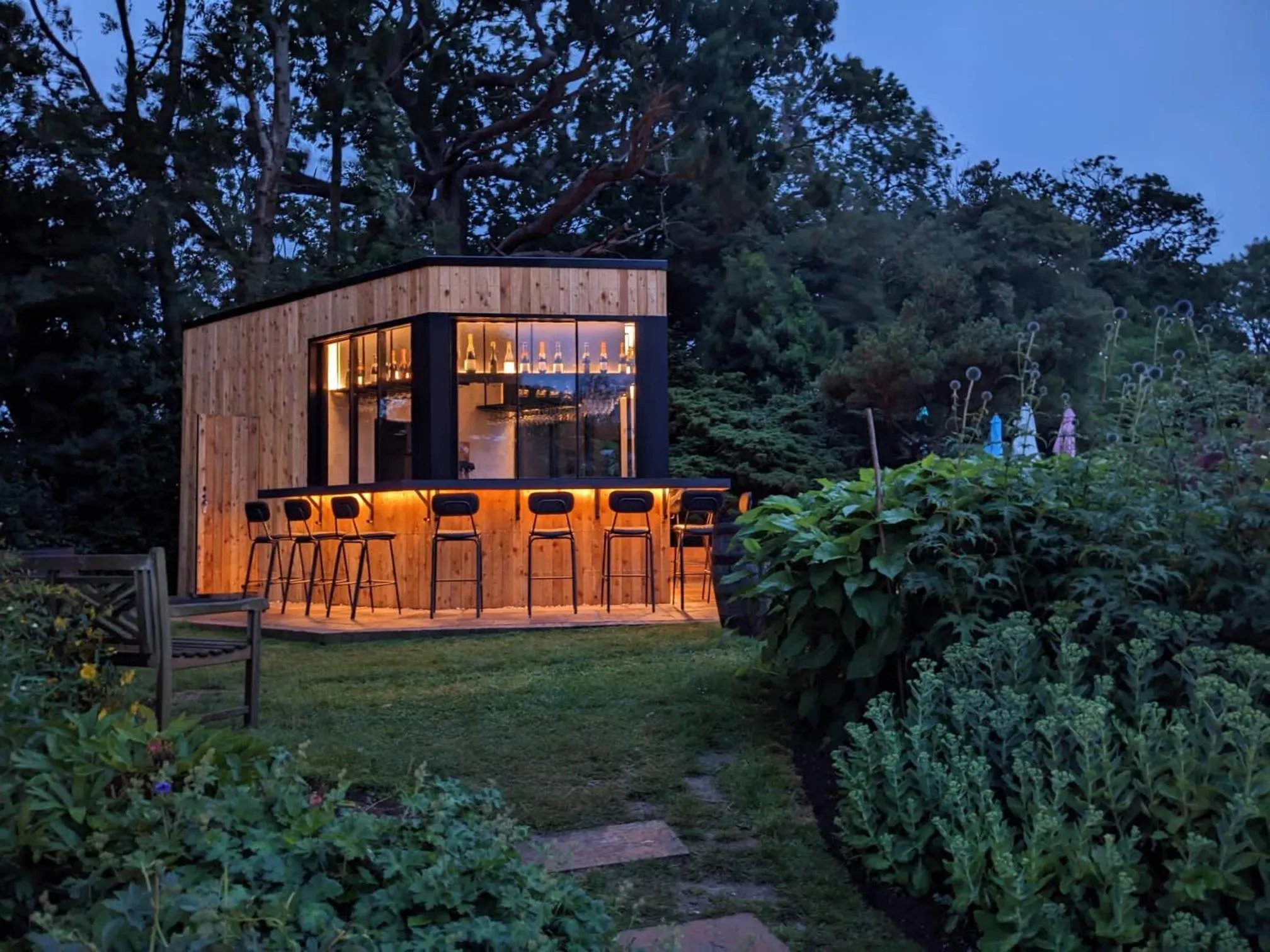 Garden in The Jolly Sportsman