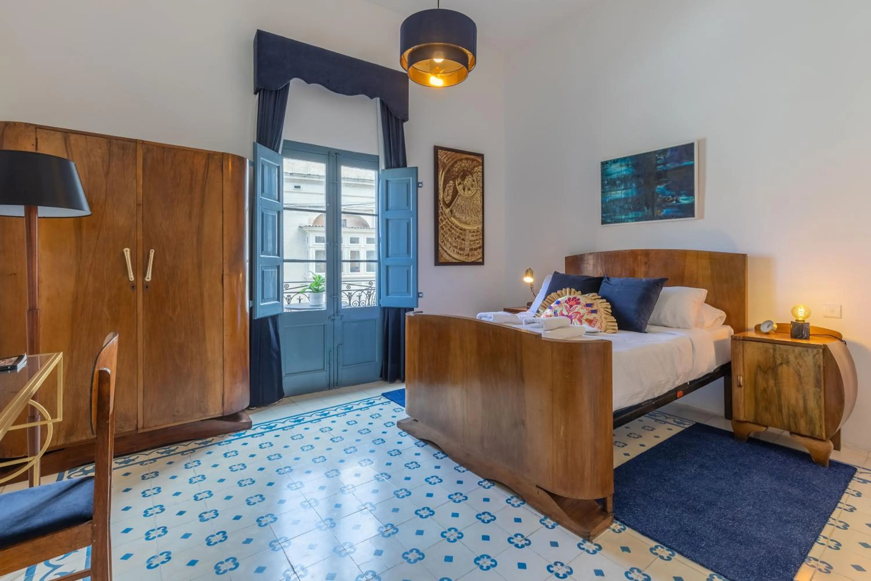 Bed in Mosta Dome B&B