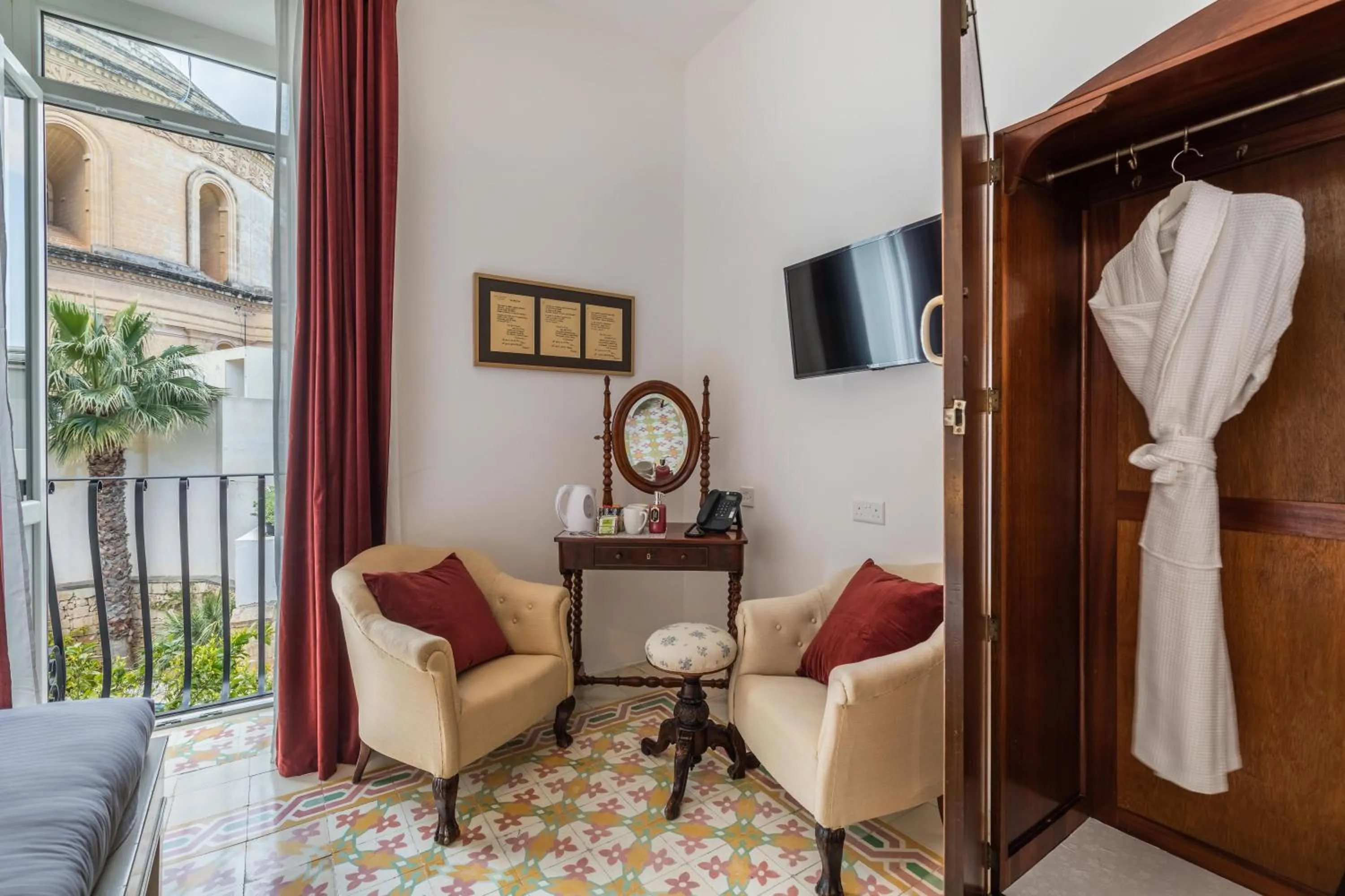 Coffee/tea facilities in Mosta Dome B&B