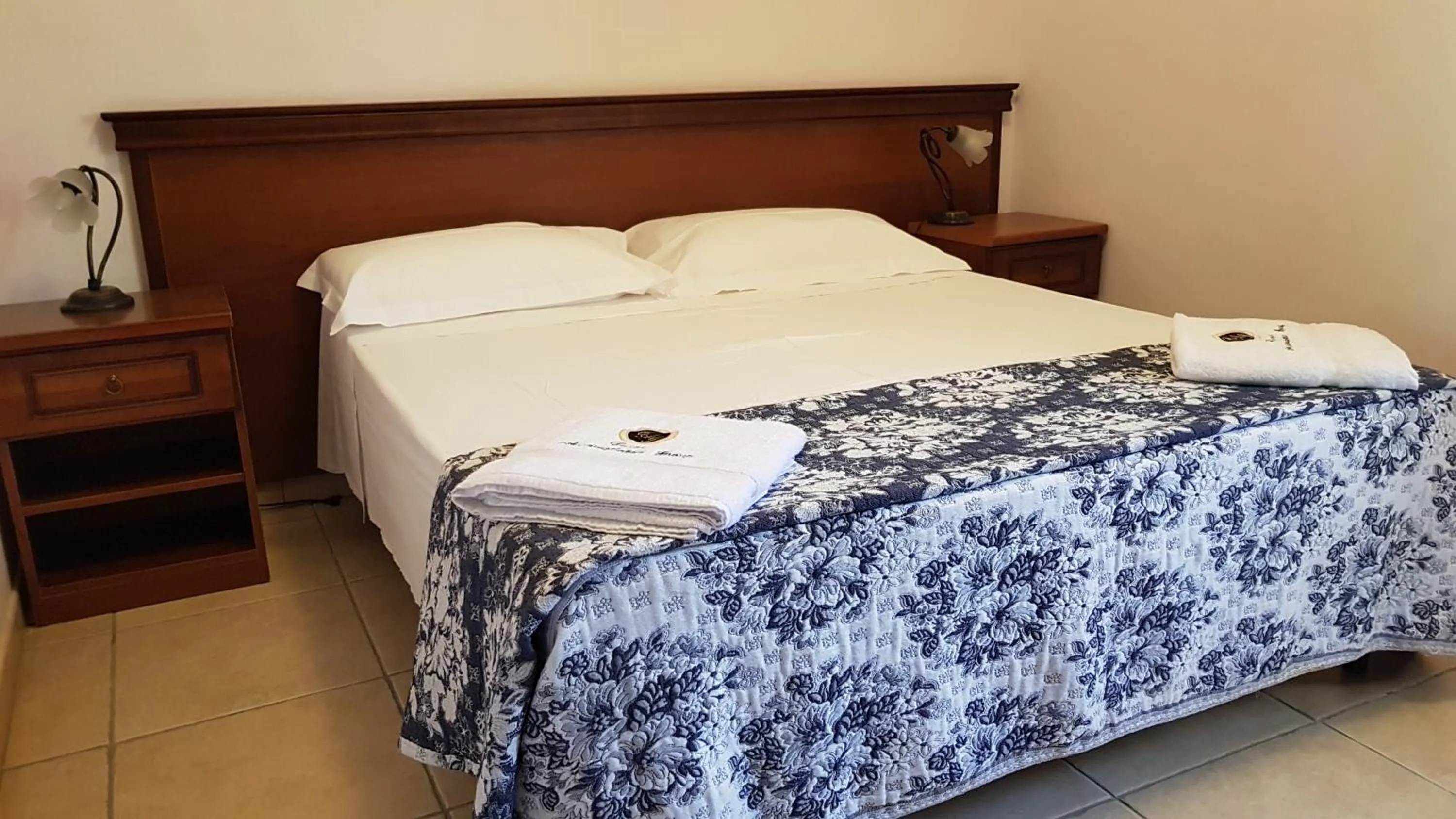 Bedroom in RELAIS MASSERIA CASINA DEI CARI