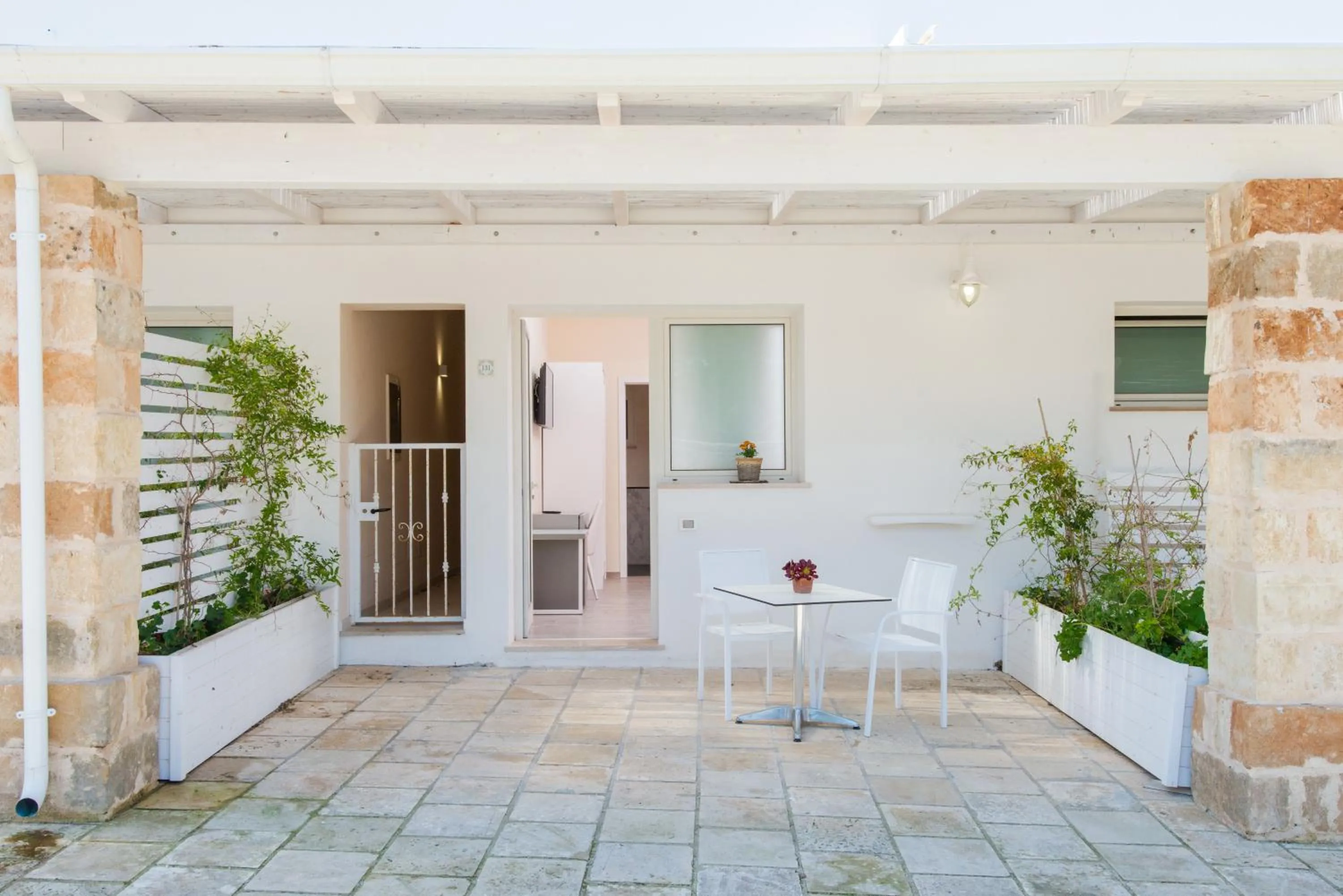 Patio in RELAIS MASSERIA CASINA DEI CARI