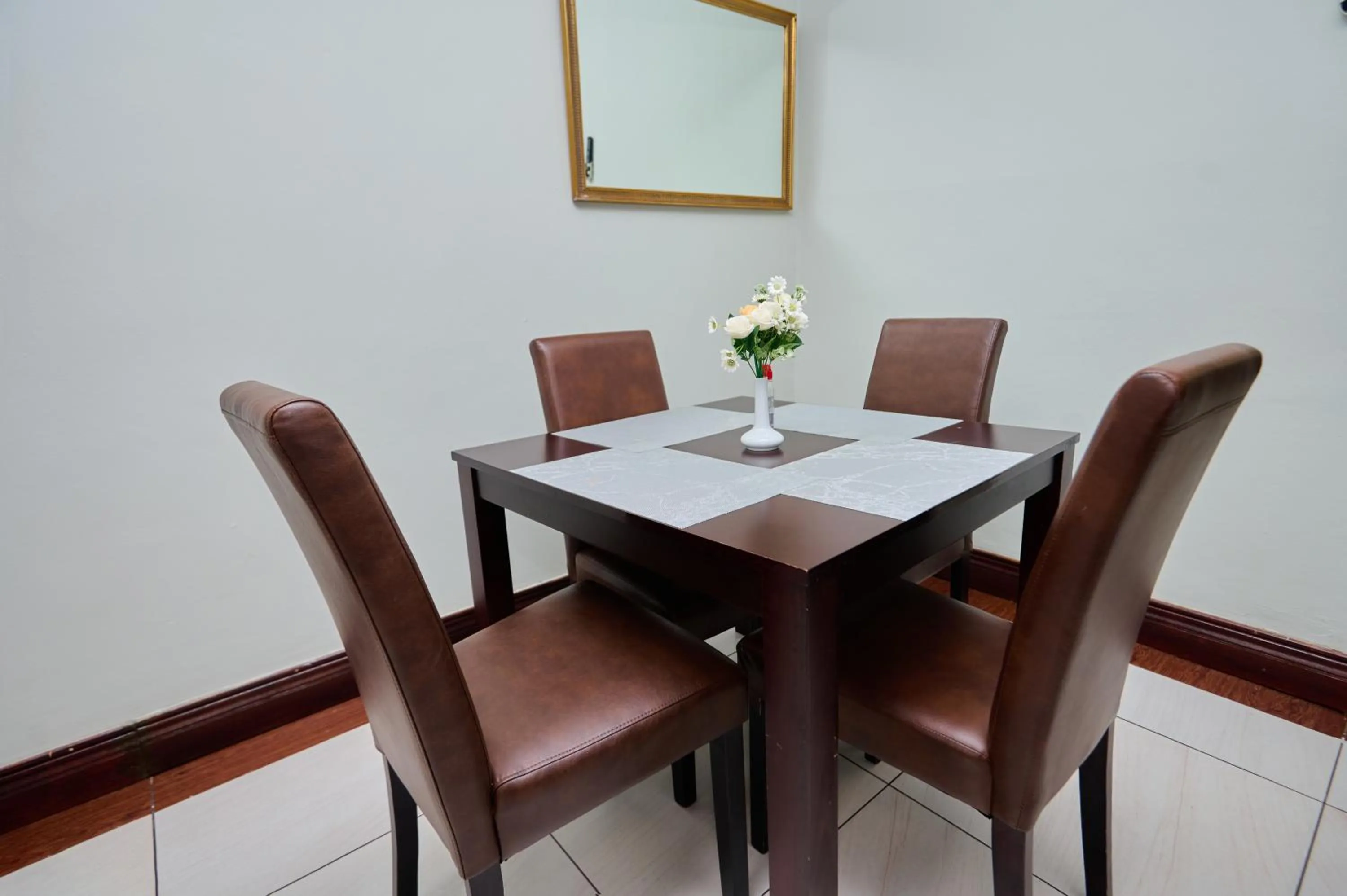 Living room in The Pillows Suite