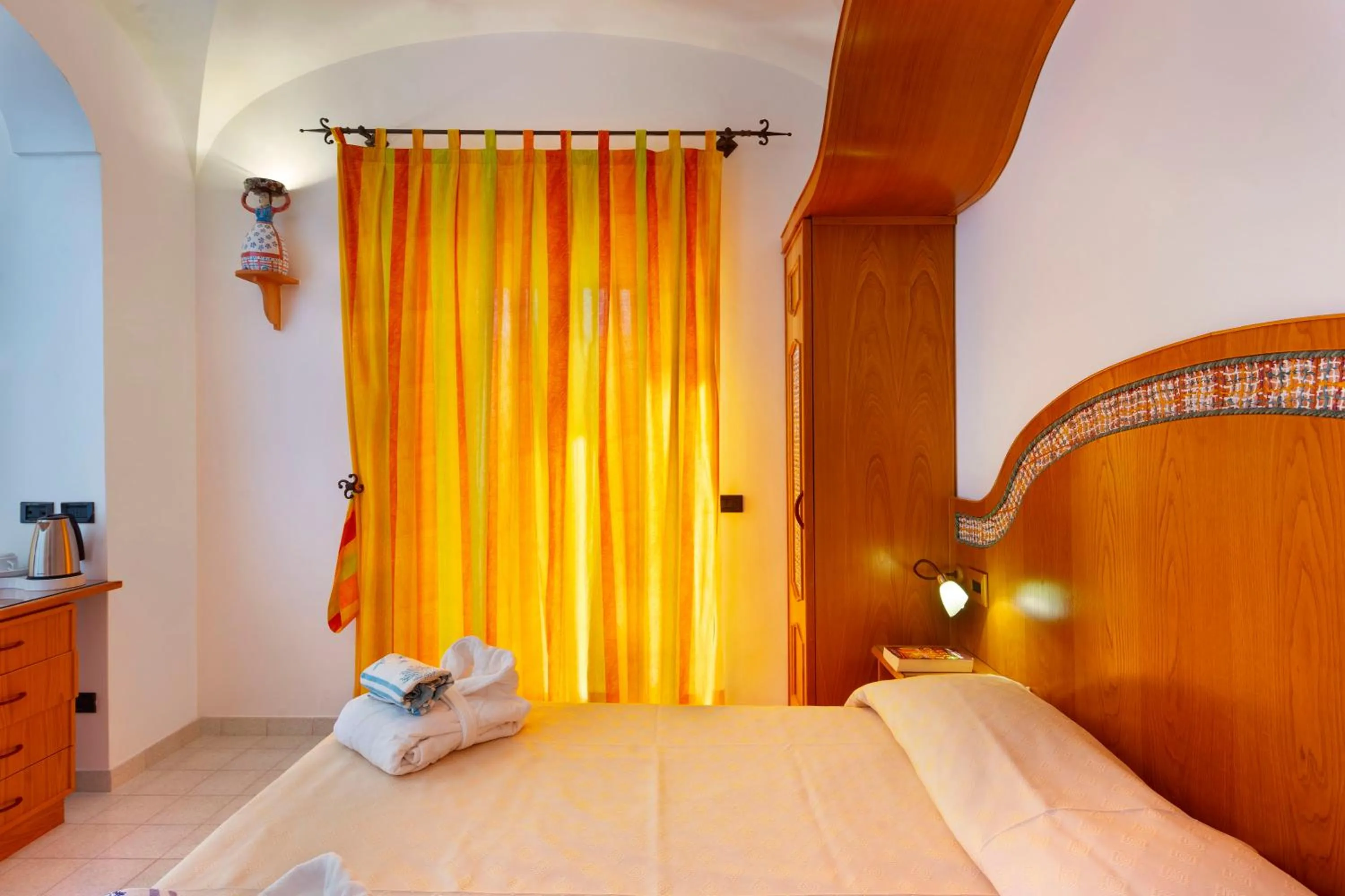 Bedroom, Bed in Tramonto d'Oro