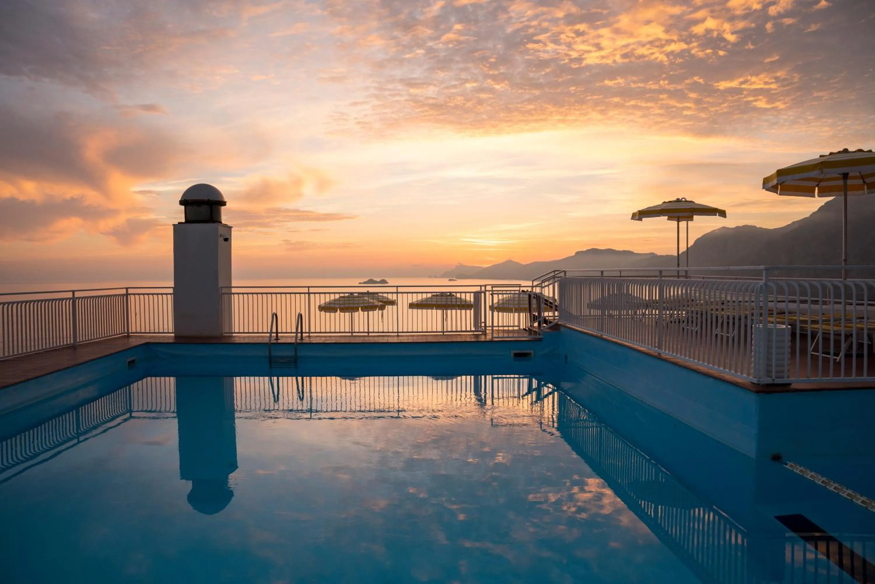 Swimming pool in Tramonto d'Oro