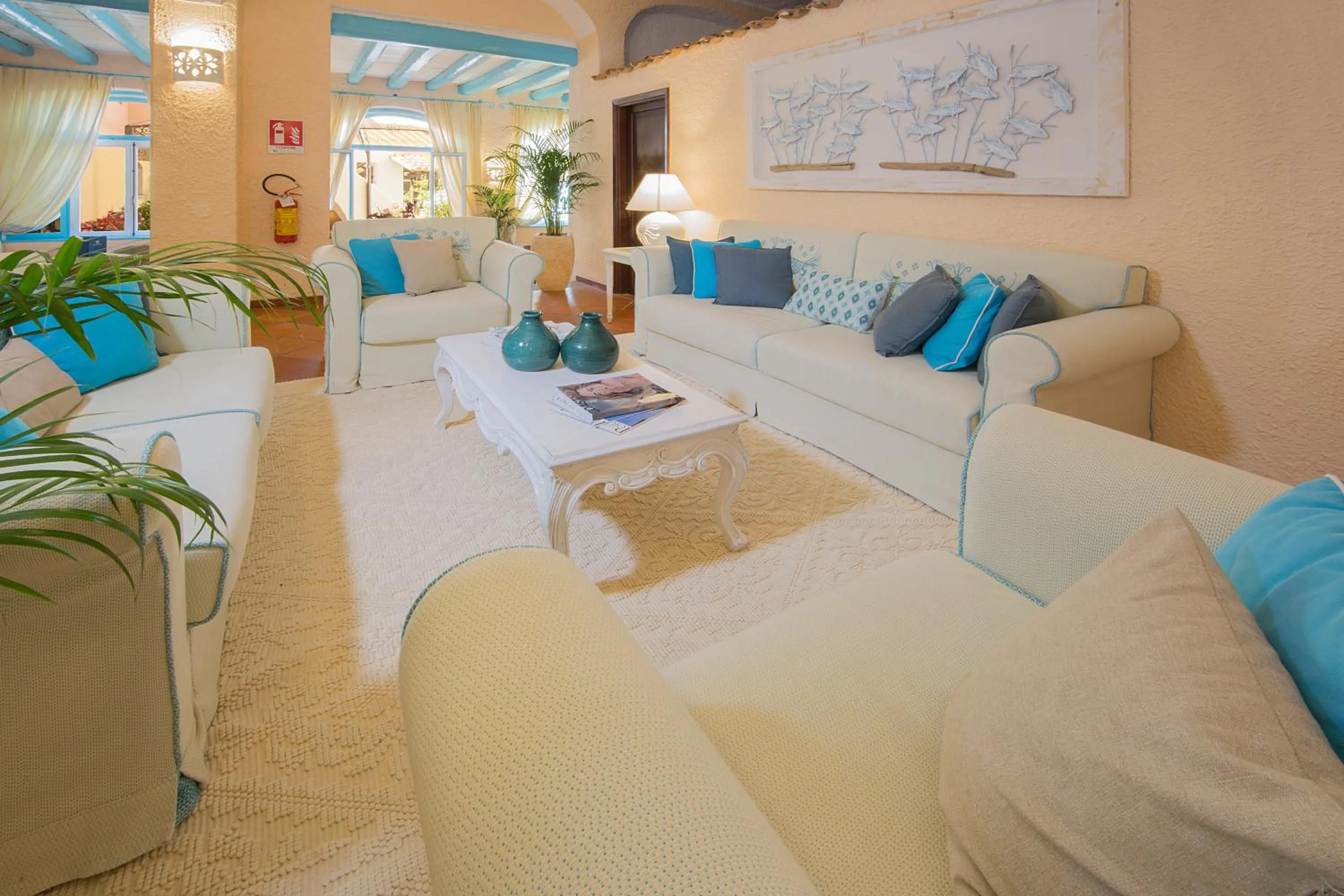 Communal lounge/ TV room in Hotel Colonna San Marco