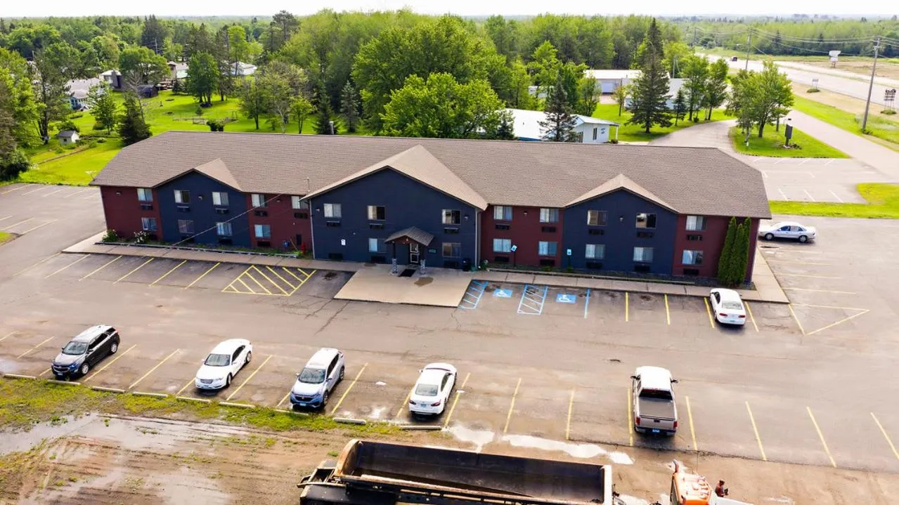 Property building in Rodeway Inn Hibbing